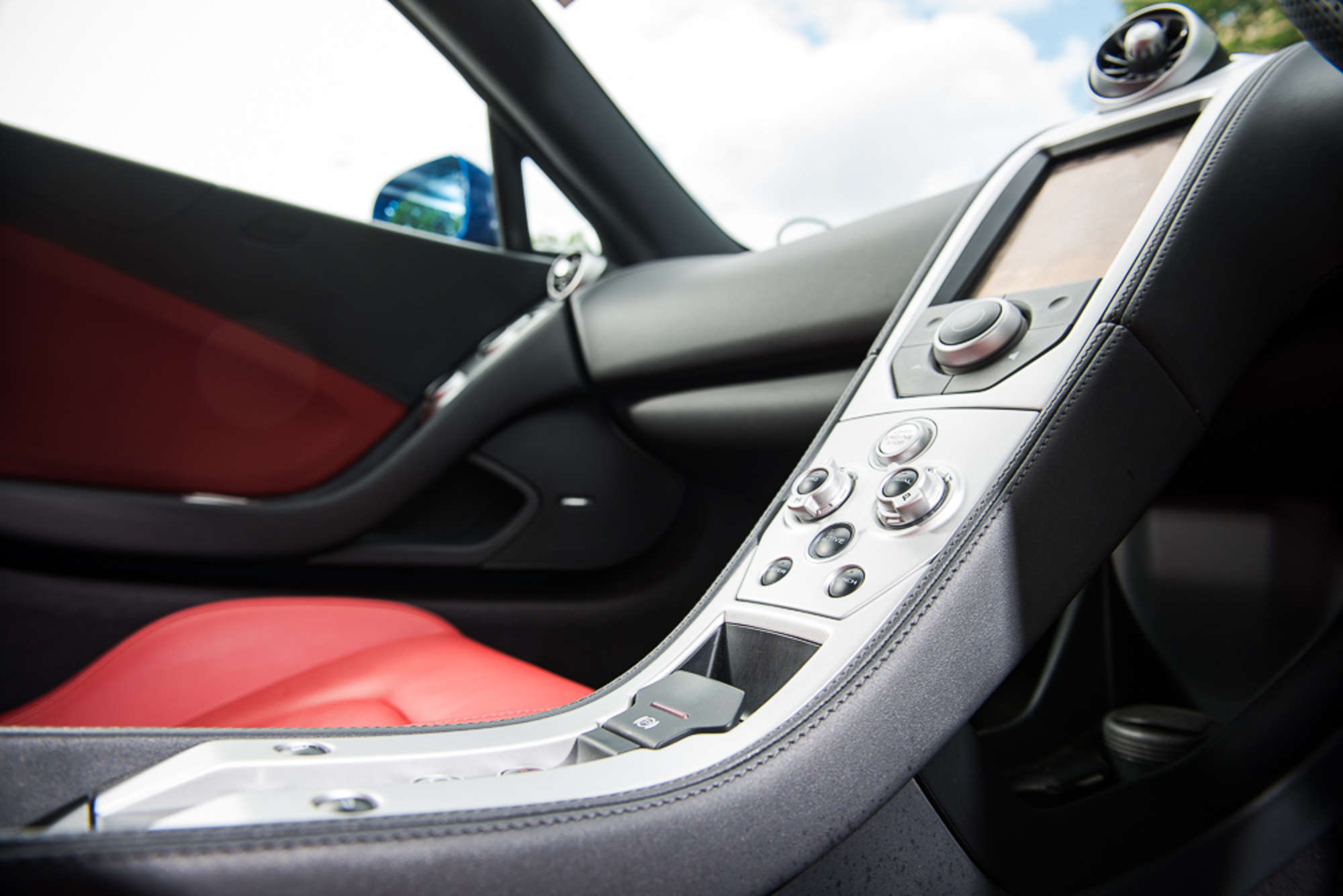 2012 McLaren MP4-12C-Sold