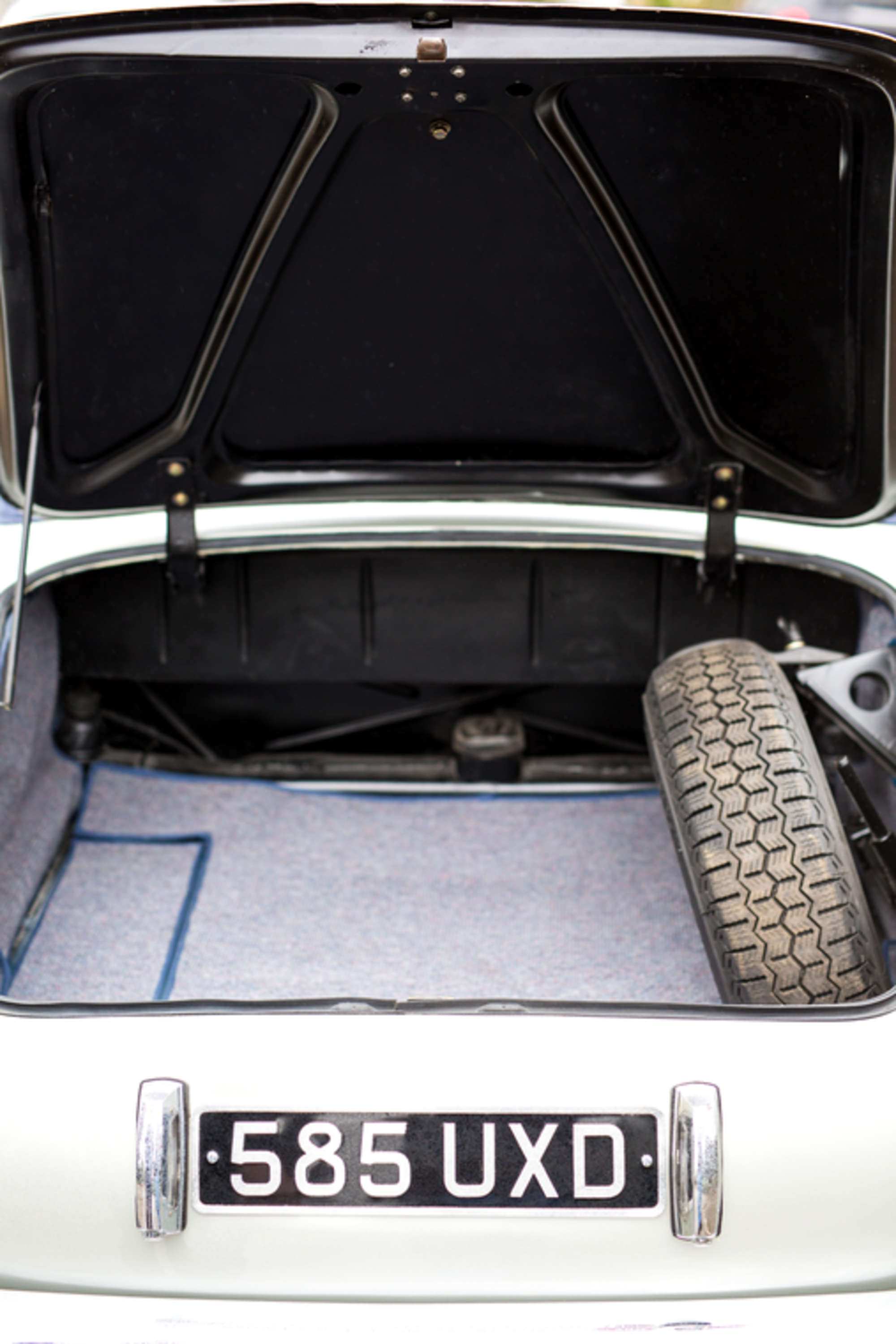 1955 Mercedes-Benz 190SL-Sold