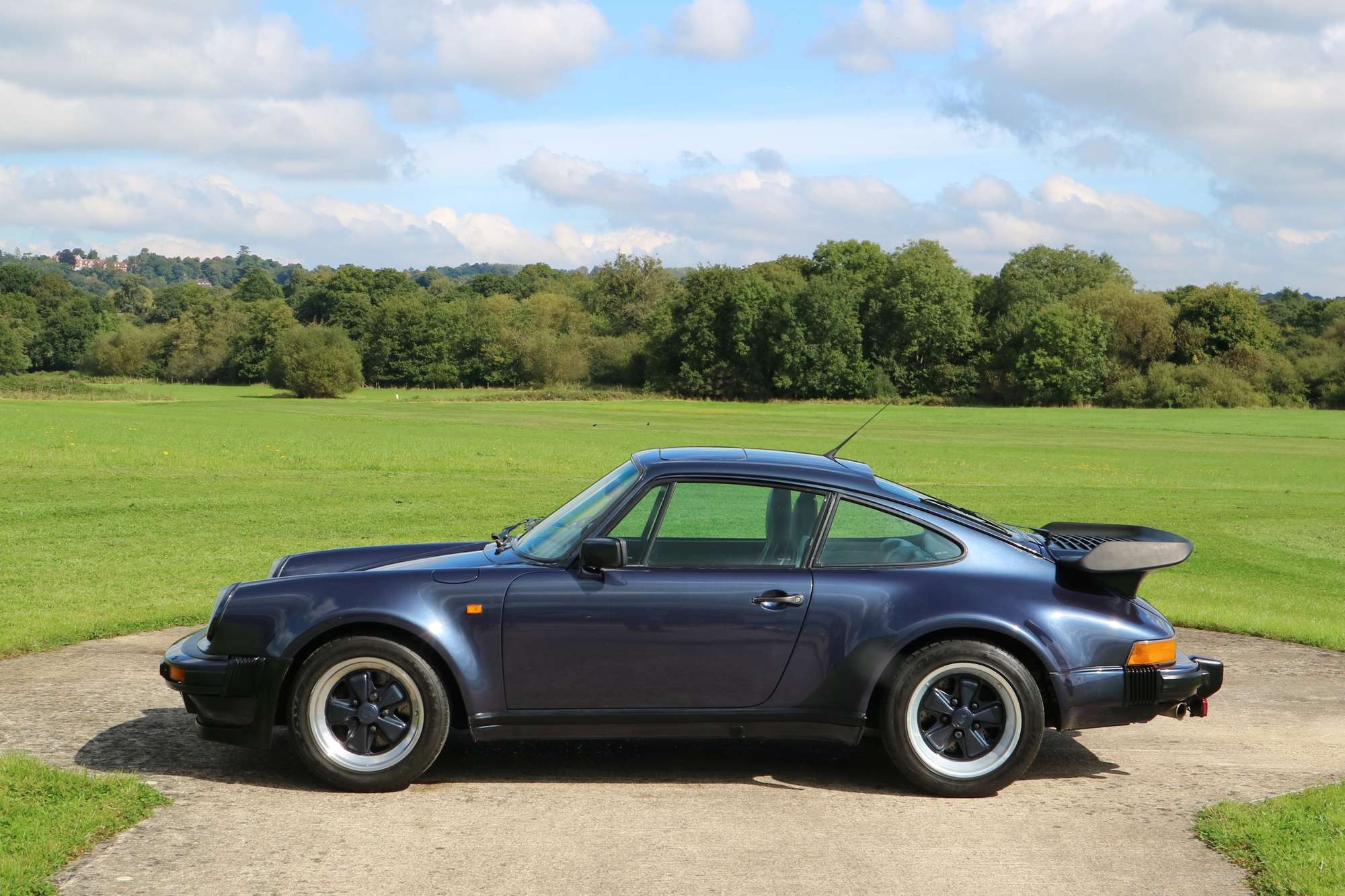 1986 Porsche 911 Supersport (M491) 3.2 Carrera Coupé-Sold