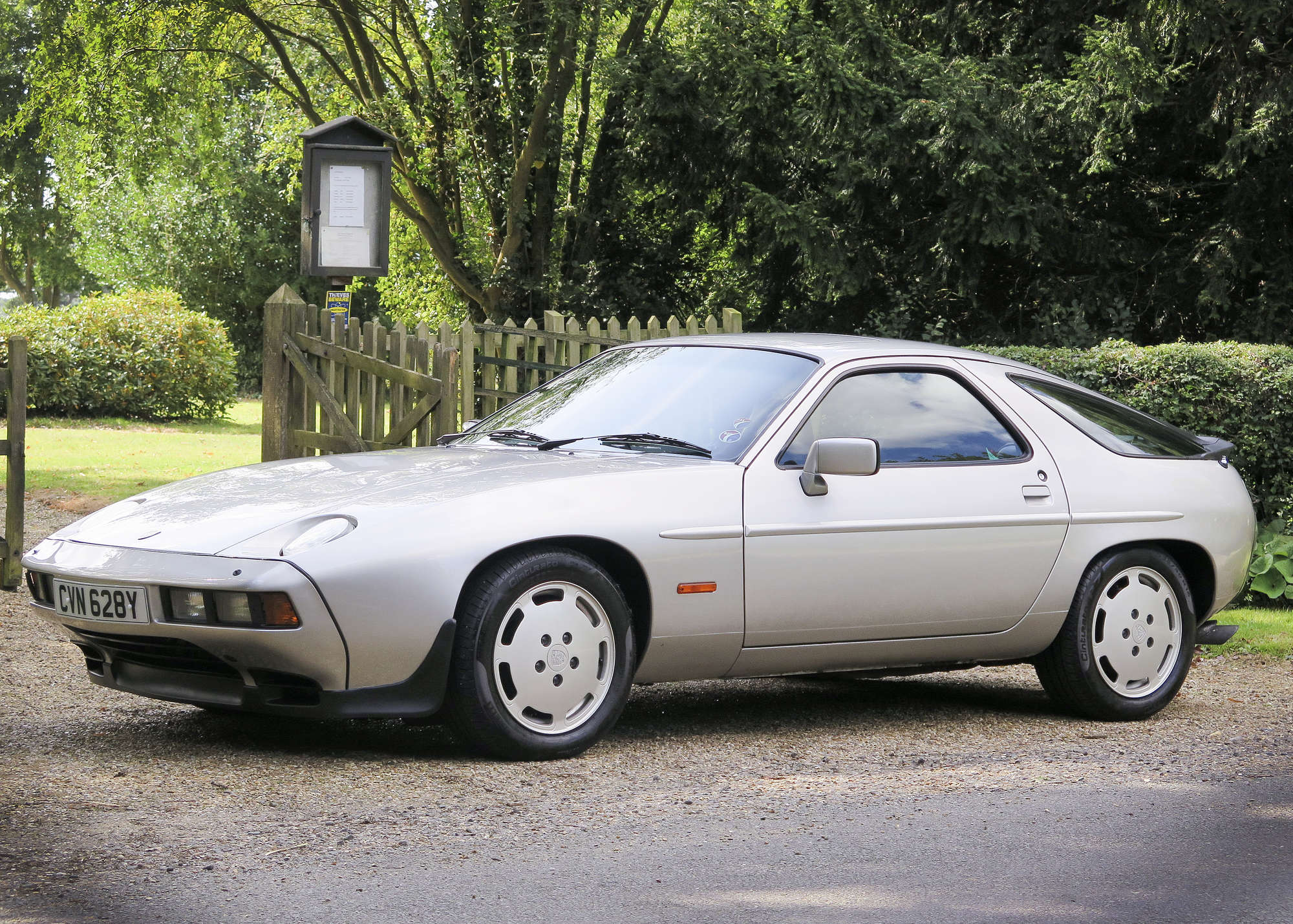 1983 Porsche 928S-Auction Lot