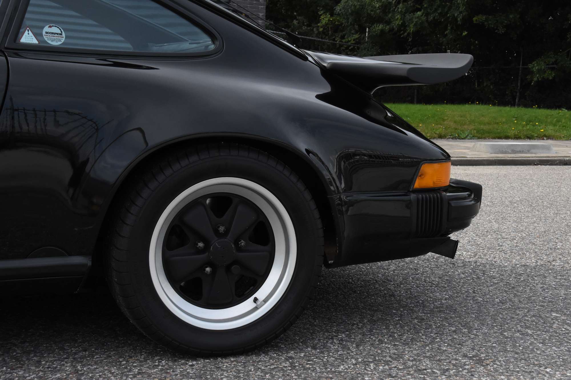 1988 Porsche 911 Carrera Sport Coupé-Sold