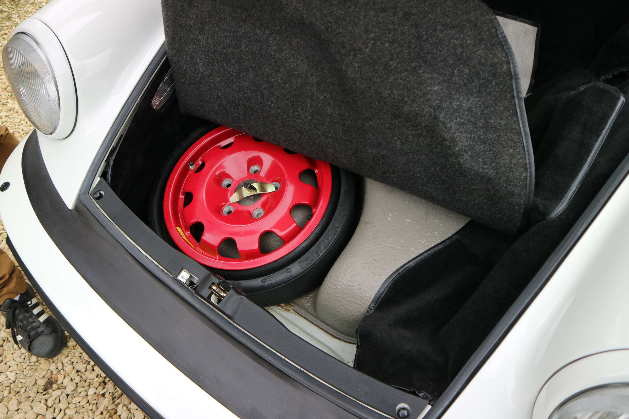 1988 Porsche 911 Supersport (SSE) 3.2 Carrera Targa - 20,000-Sold