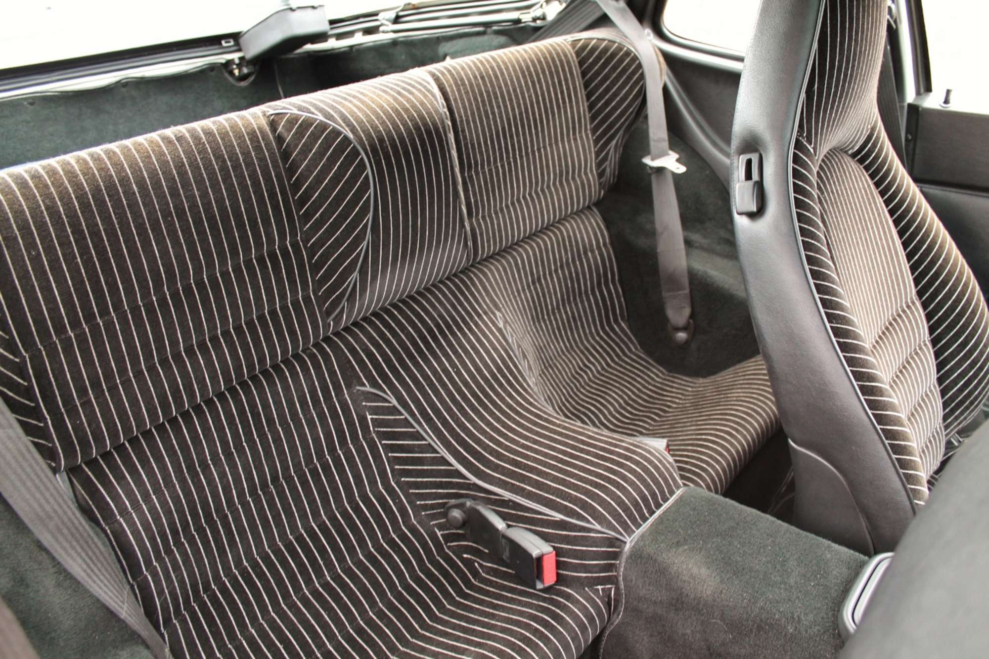 1990 Porsche 944 S2-Sold