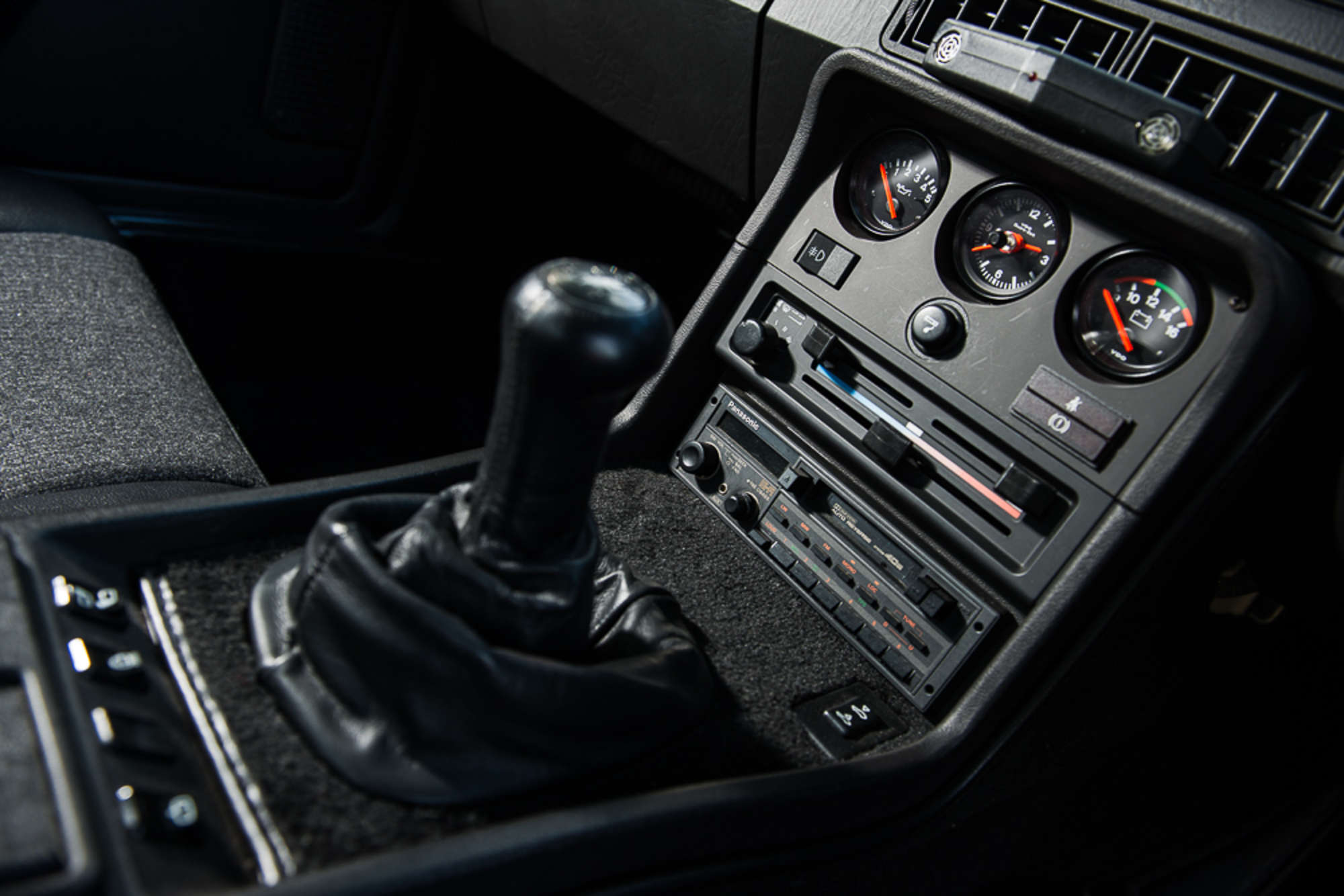 1987 Porsche 924 S-Sold