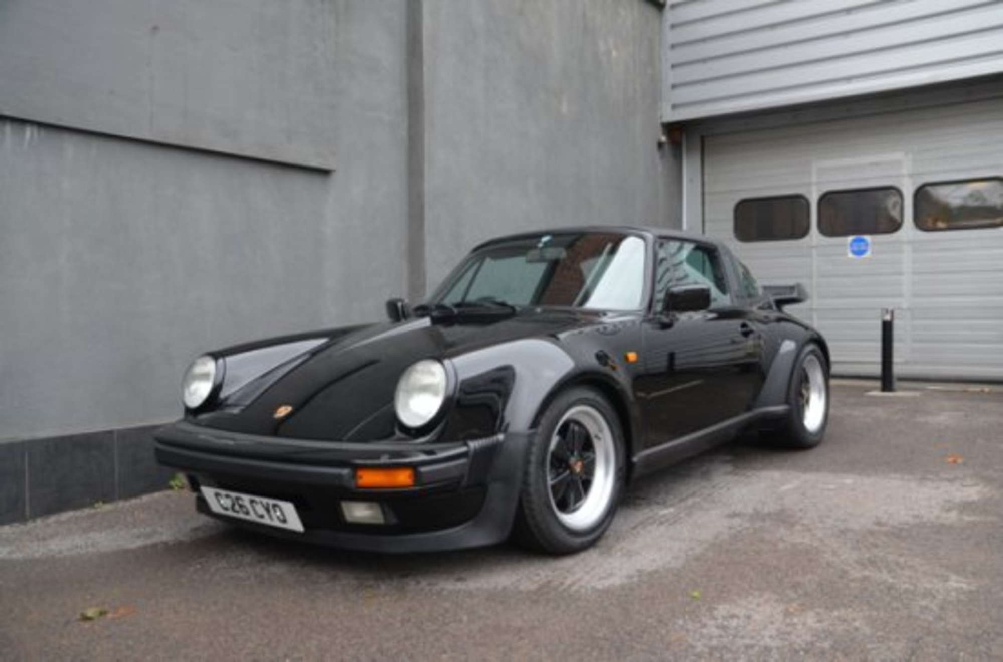Porsche 911 3.2 SSE Targa (Factory Super Sport-Sold