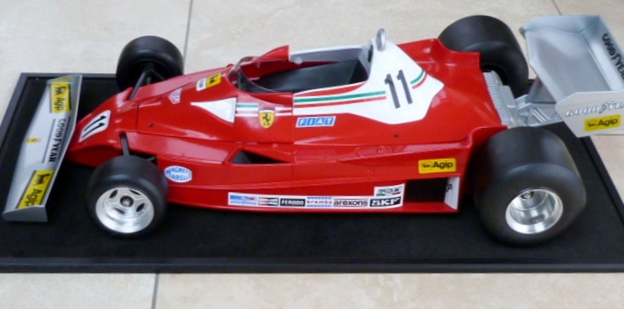 Ferrari 312T3  in 1/8 scale.-Sold