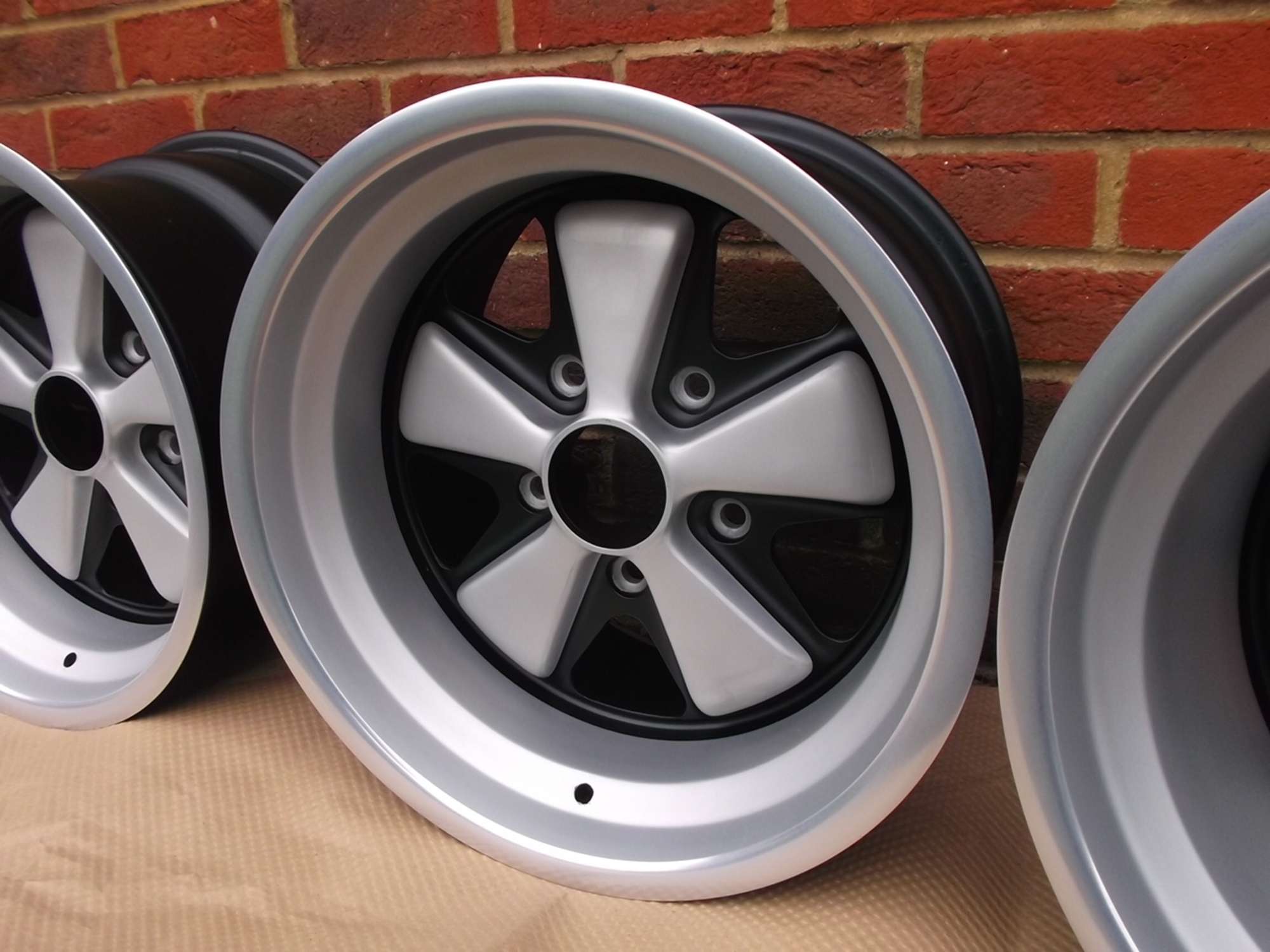 Porsche 911 Fuchs wheels-Auction Lot