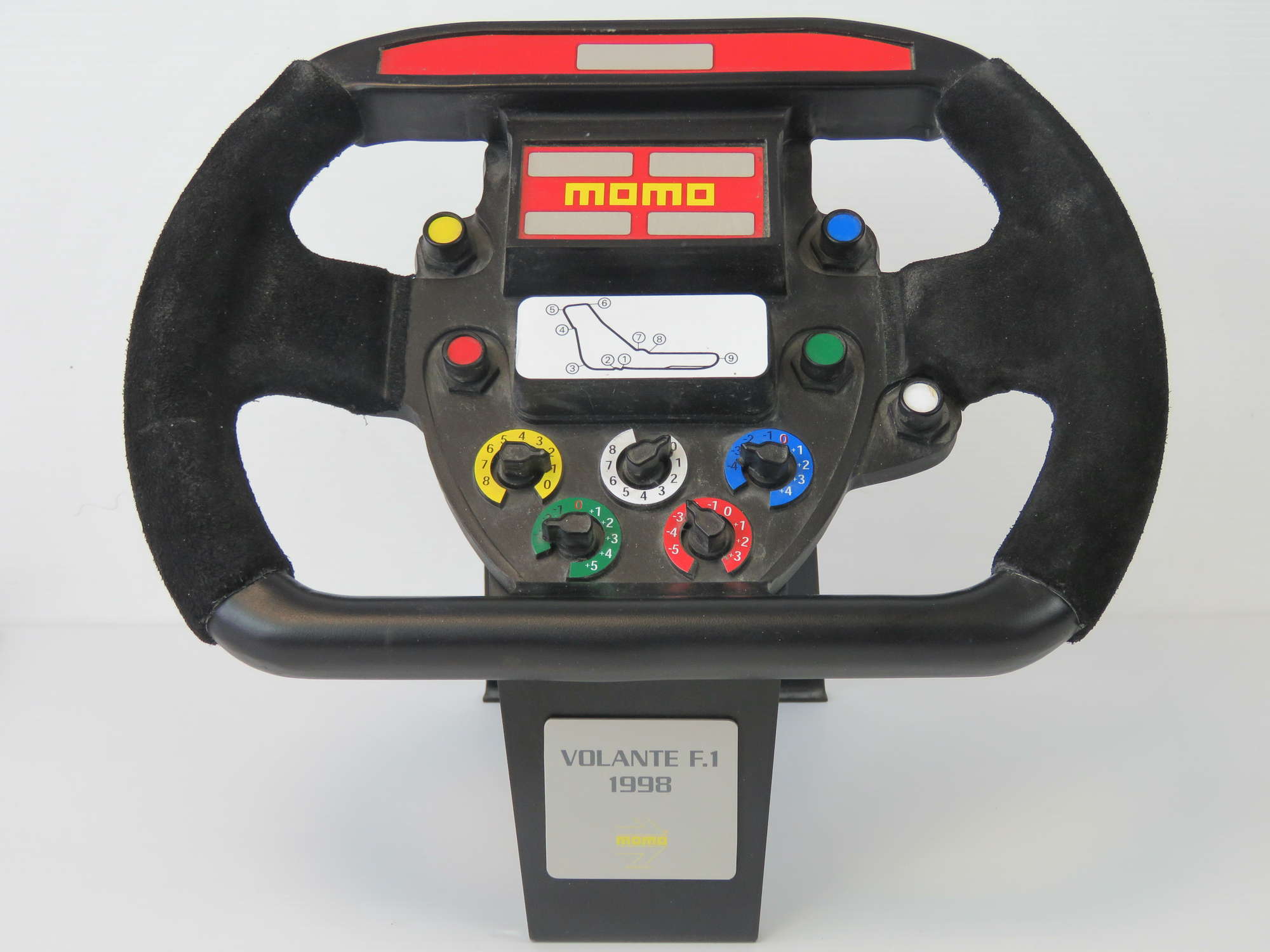 MOMO Volante F1 レーシングホイール 1998 週末セール Iconic Auctioneers | Replica Momo Volante F1 steering wheel