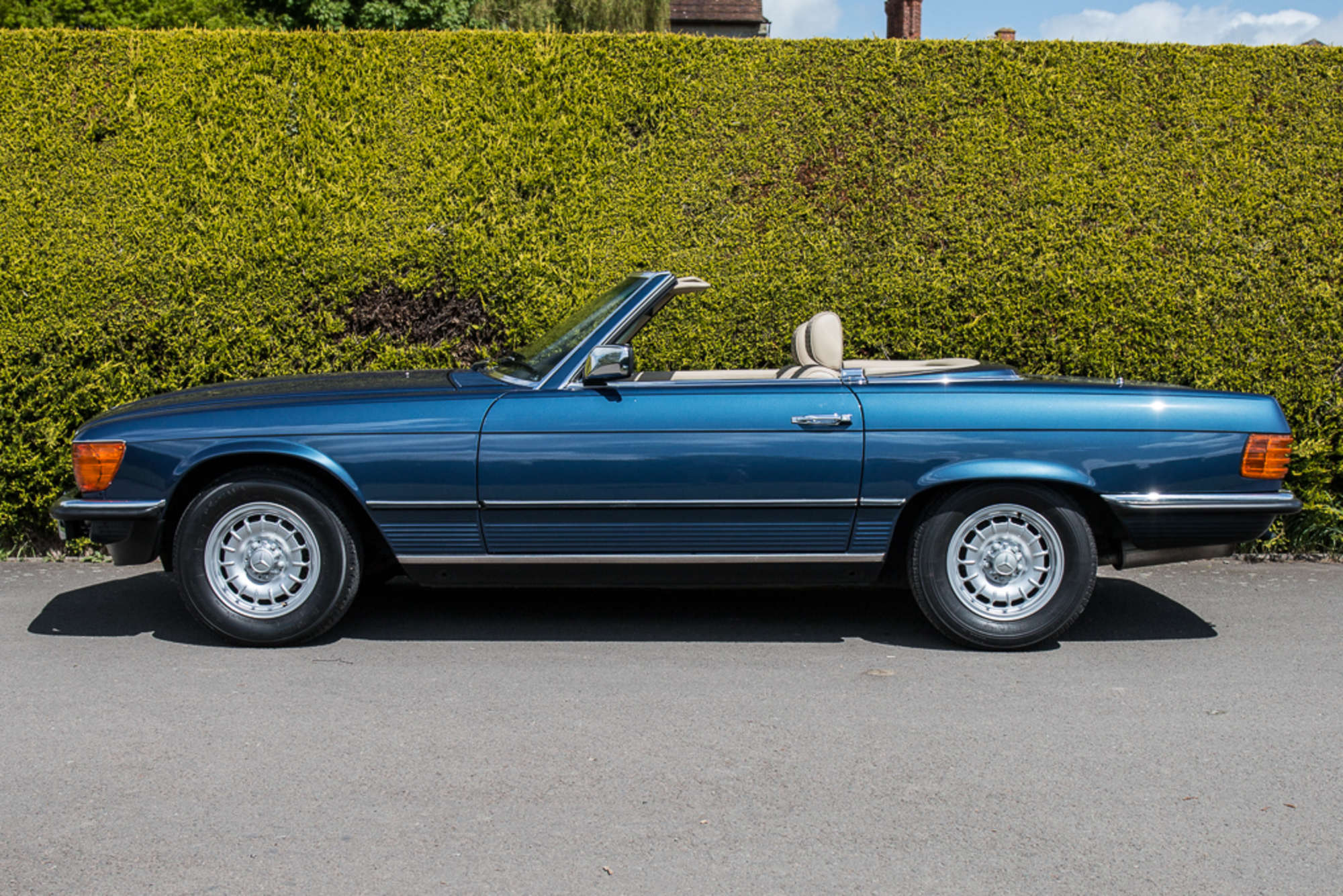 1985 Mercedes-Benz 280SL (R107)-Sold