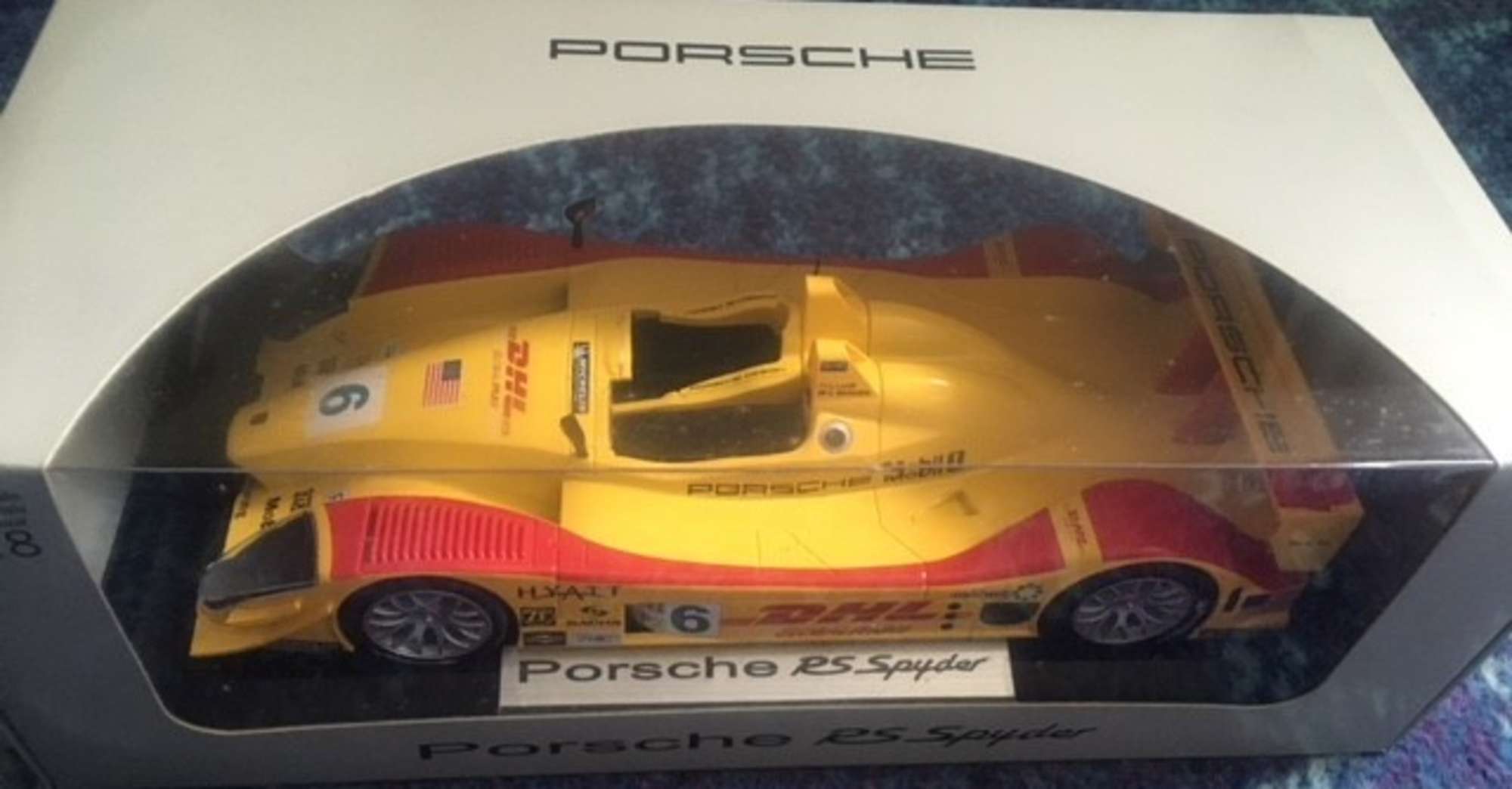 A selection of 1/18 scale Porsche models-Sold