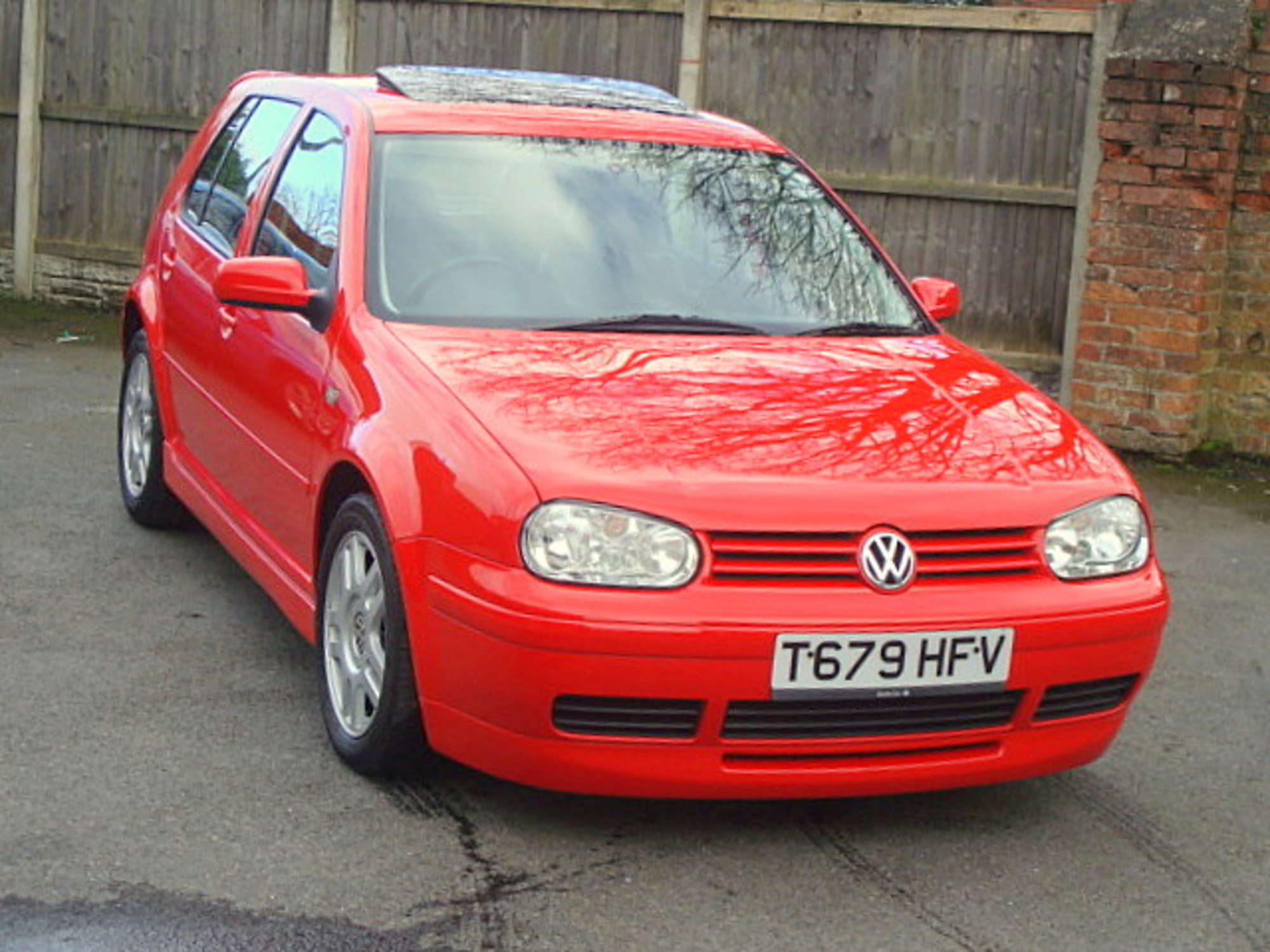 1999 Volkswagen Golf 2.3 V5  5-door-Sold