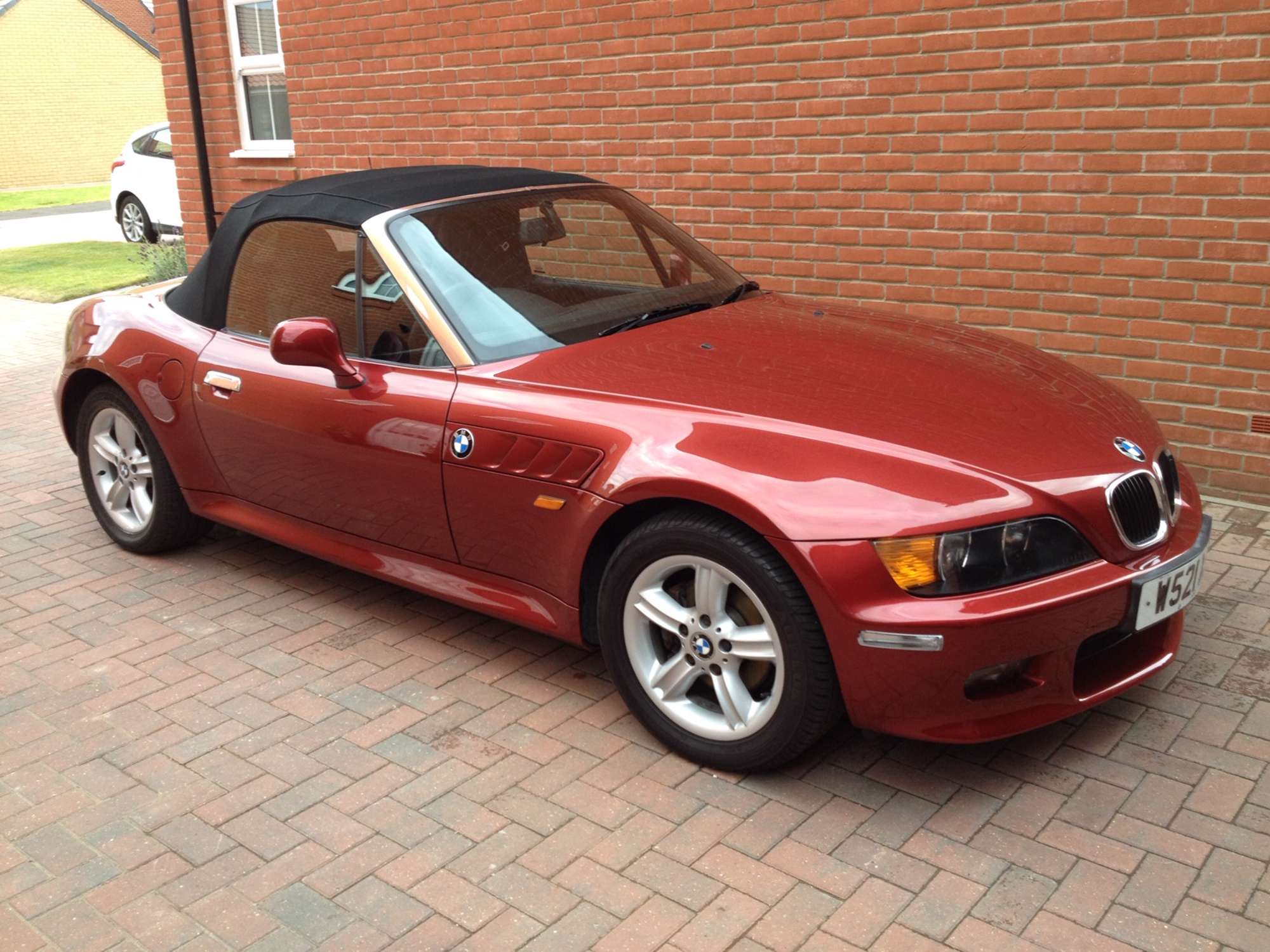 2000 BMW Z3 2.0 Convertible-Sold
