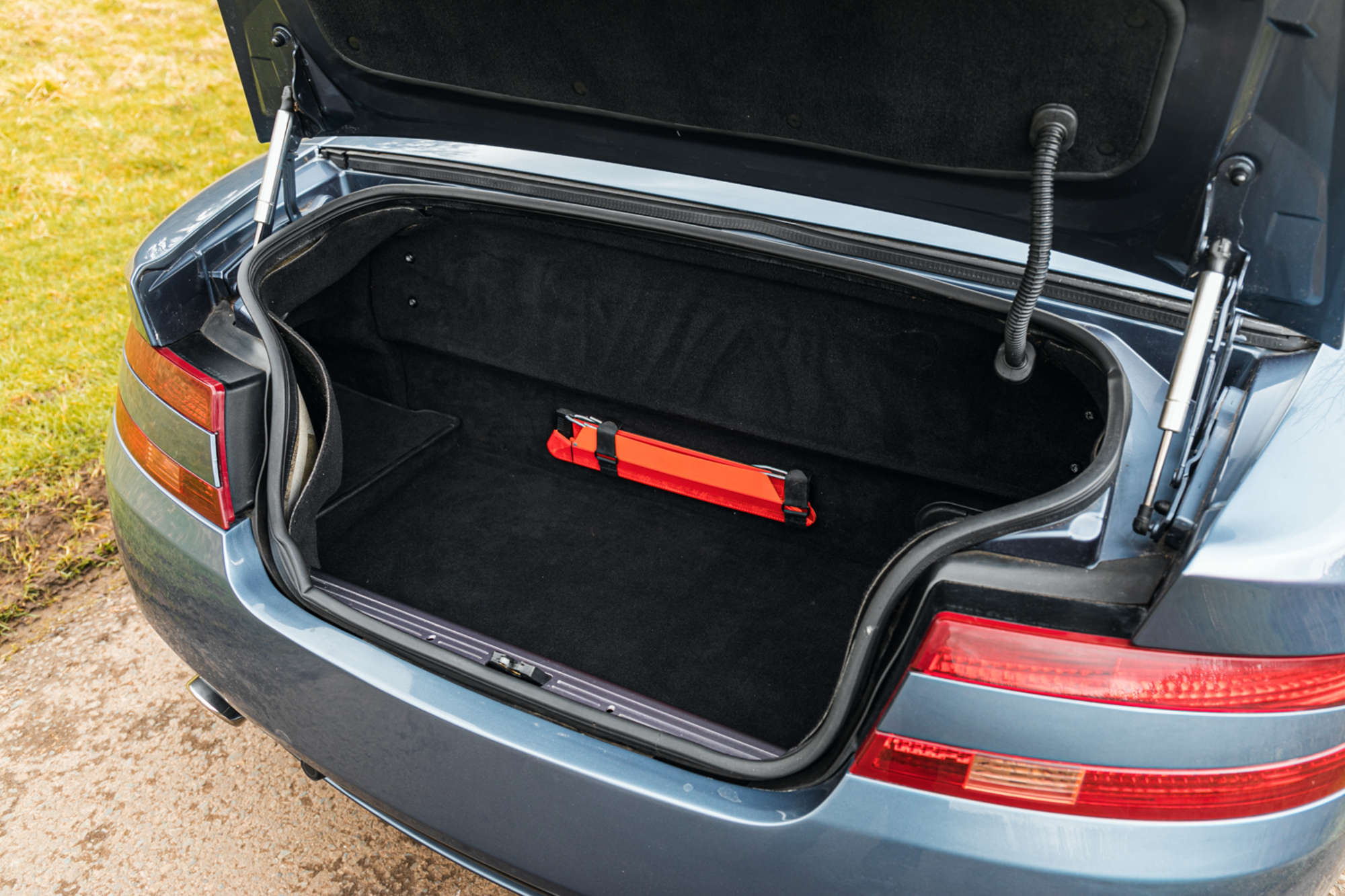 2005 Aston Martin DB9 Volante-Sold