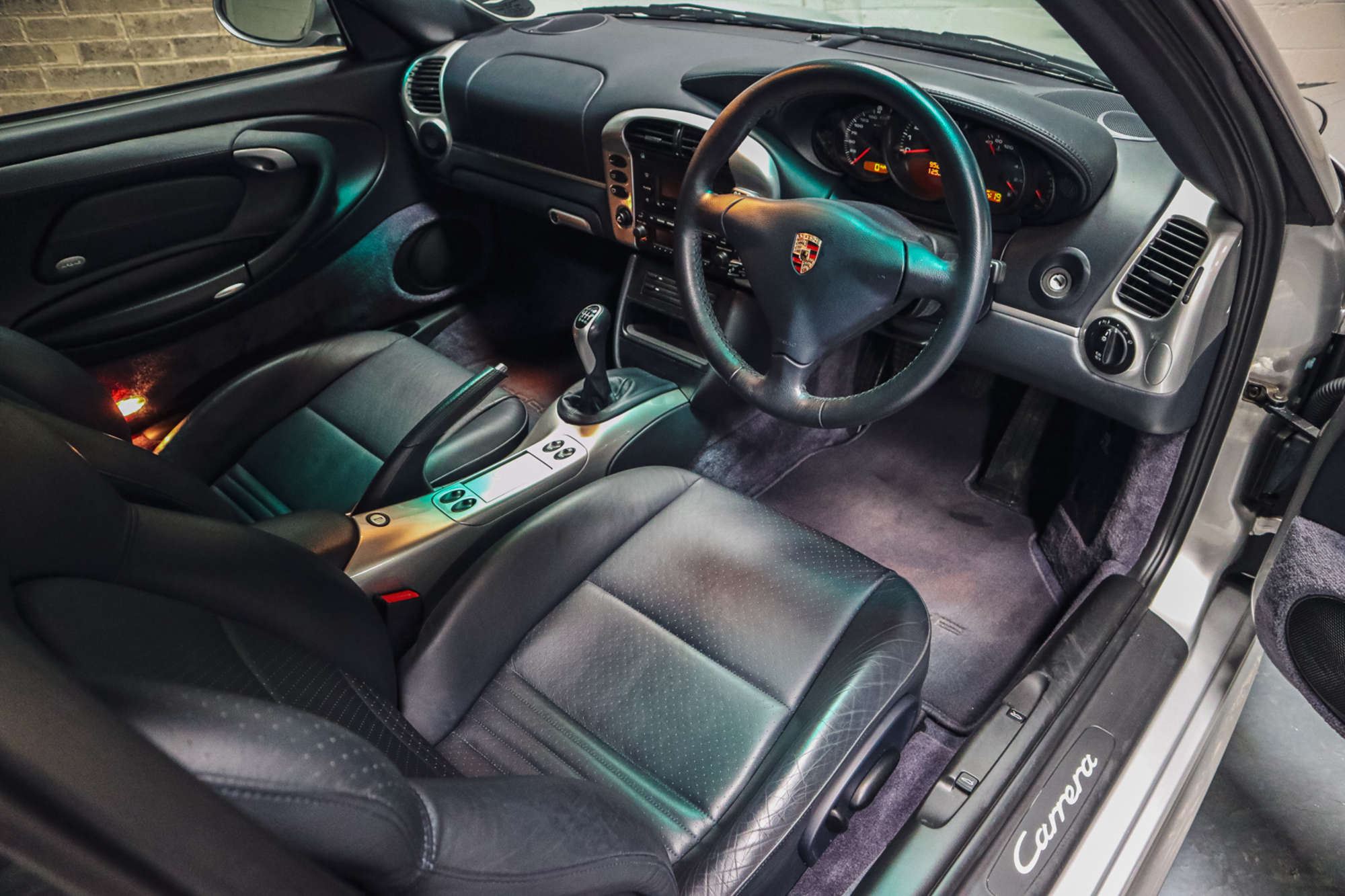 2004 Porsche 911 (996) Carrera 2 Coupe-Sold