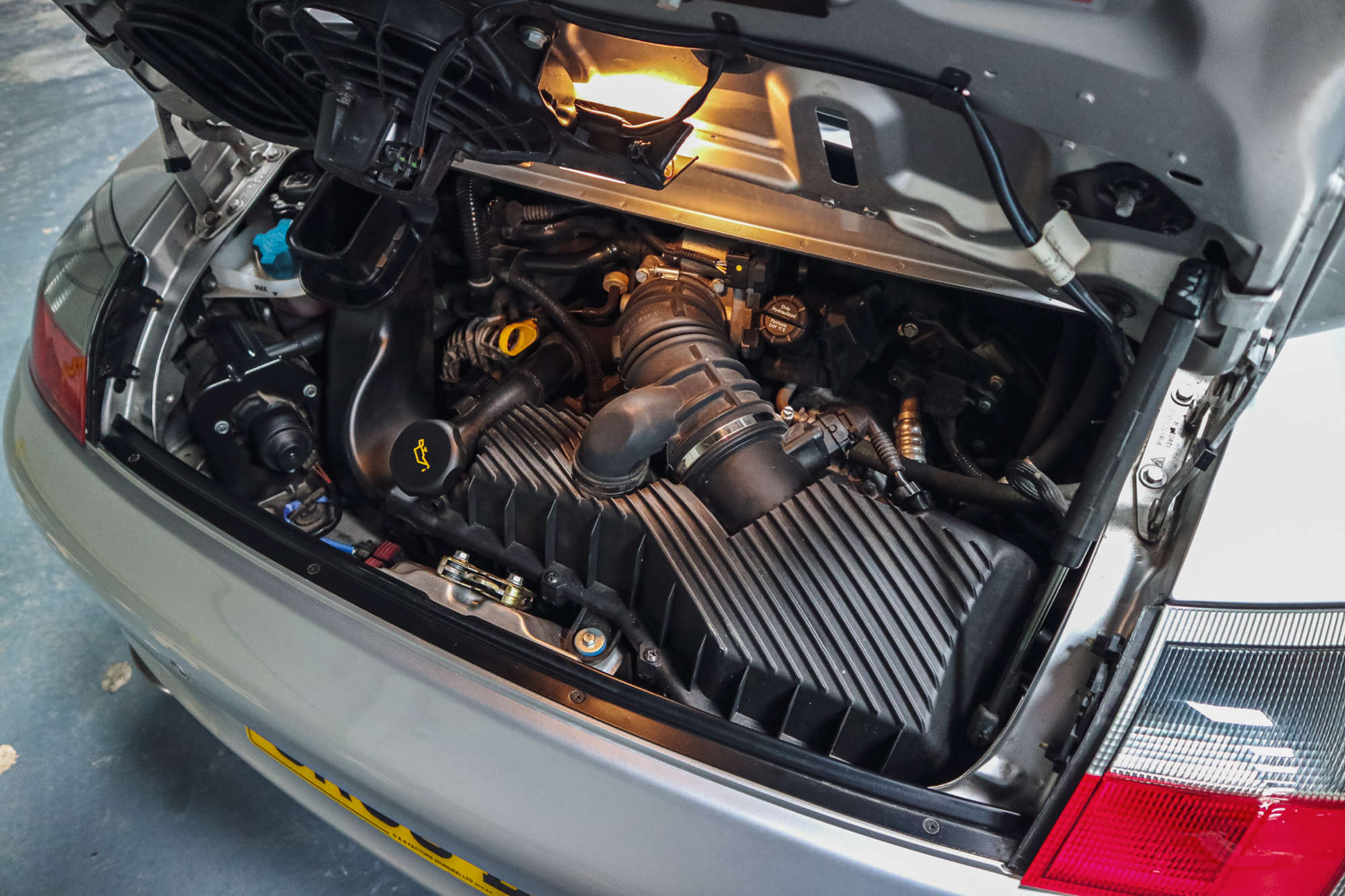 2004 Porsche 911 (996) Carrera 2 Coupe-Sold