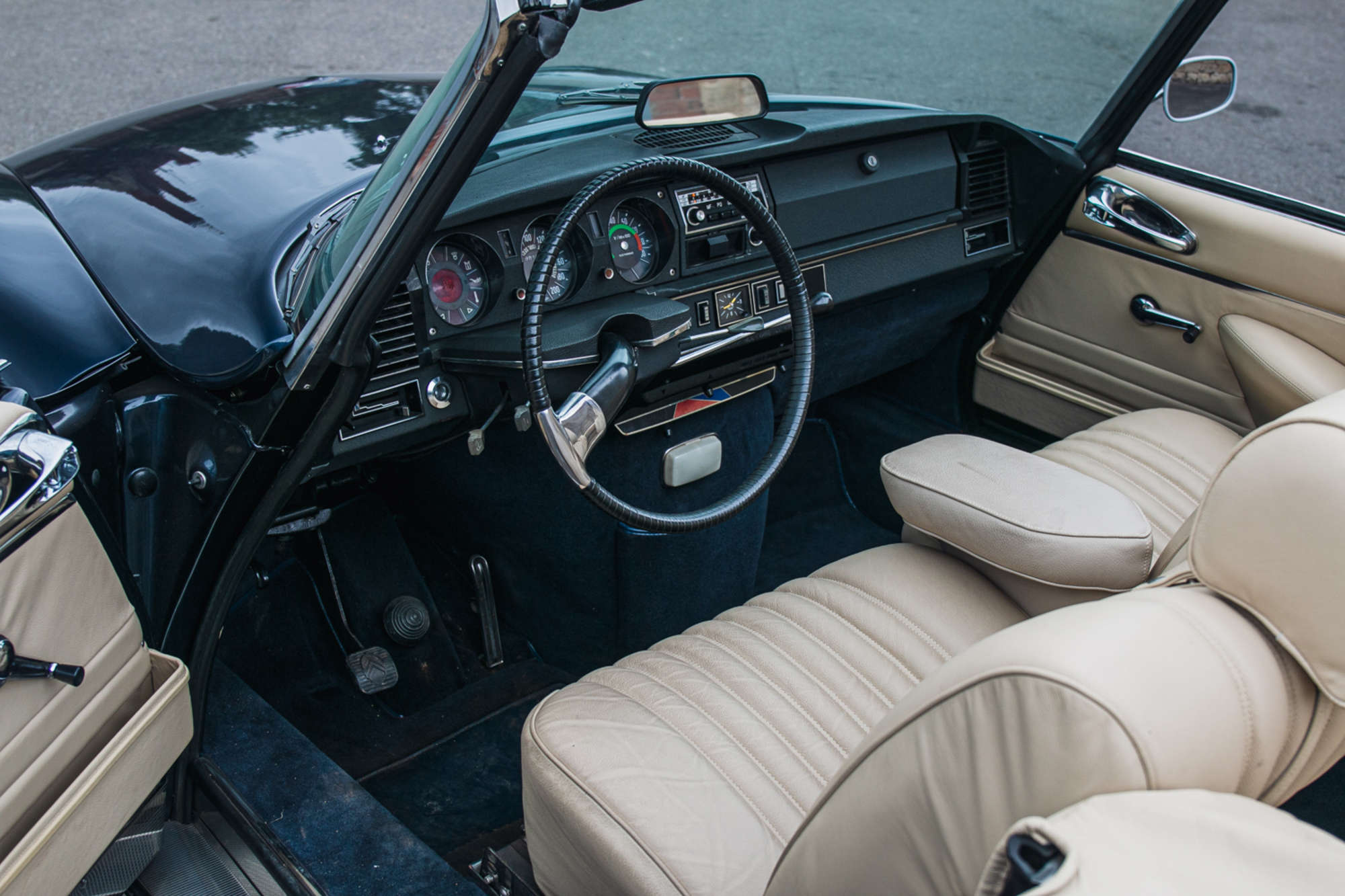 1970 Citroën DS21 Décapotable Coachwork by Henri Chapron-Sold