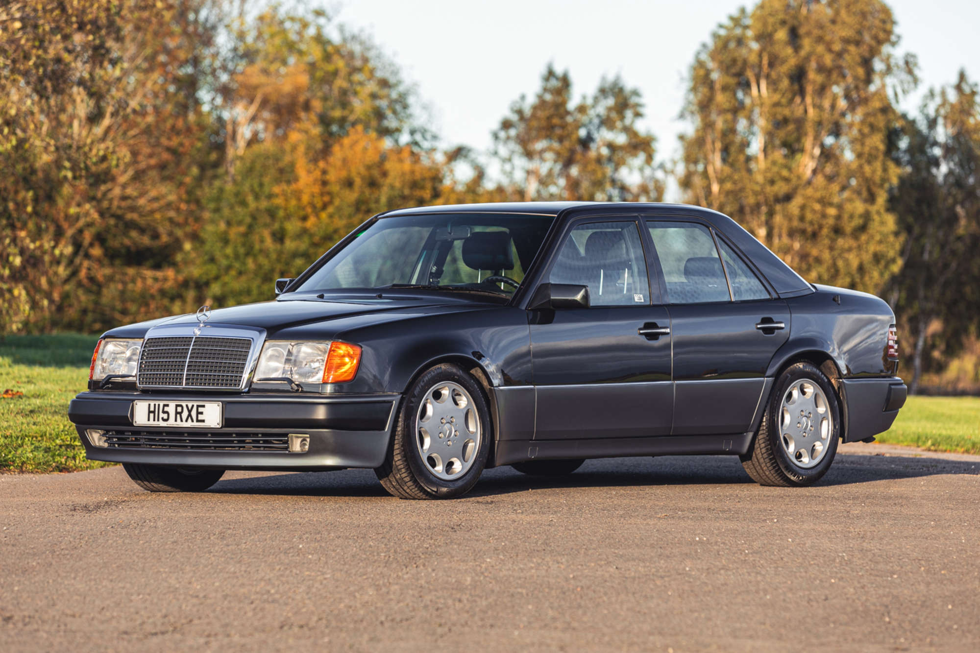 1992 Mercedes-Benz 500E (W124)-Auction Lot