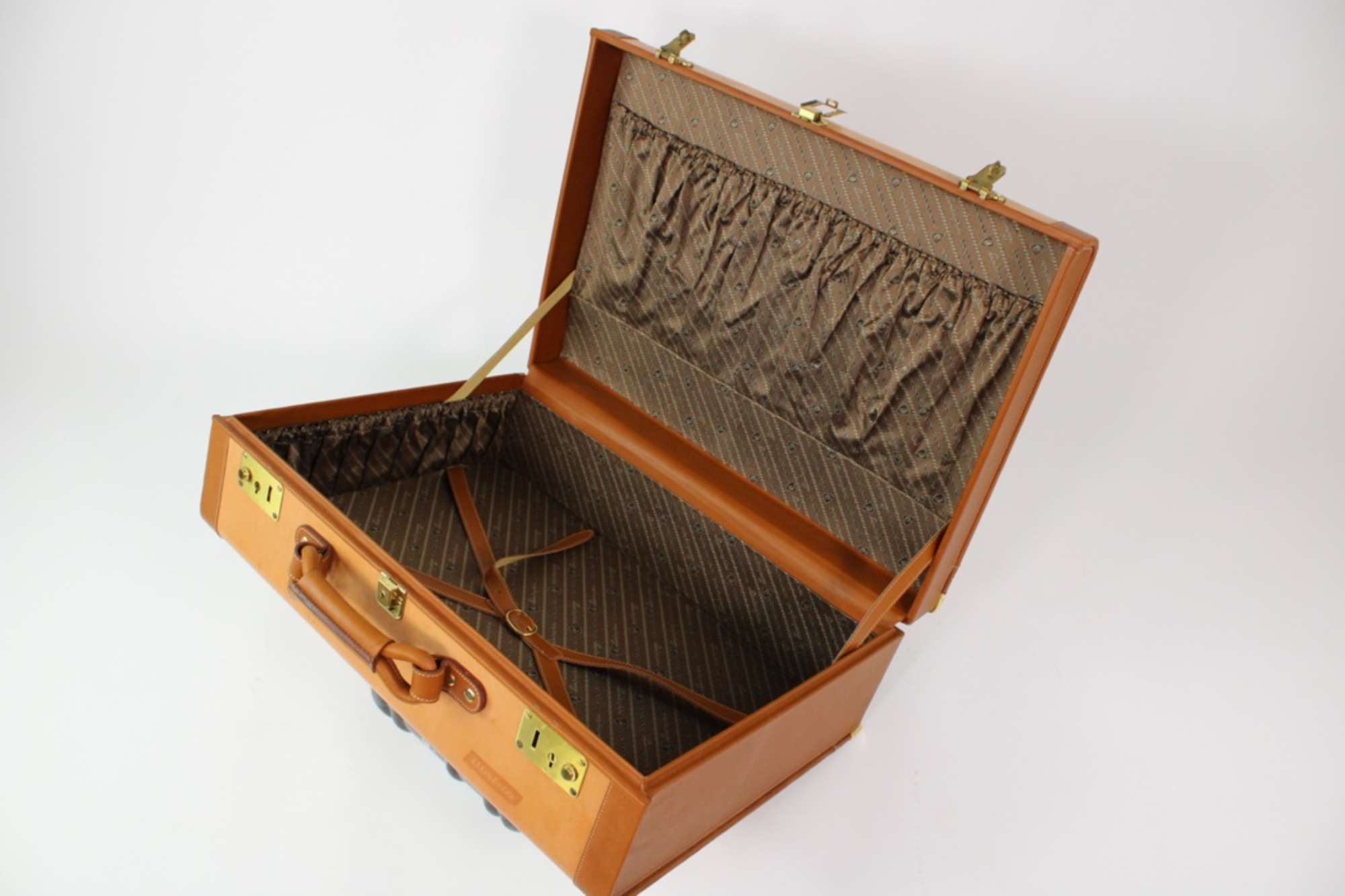 New Old-Stock 1990-2001 Lamborghini Diablo Complete 4-Piece -Auction Lot