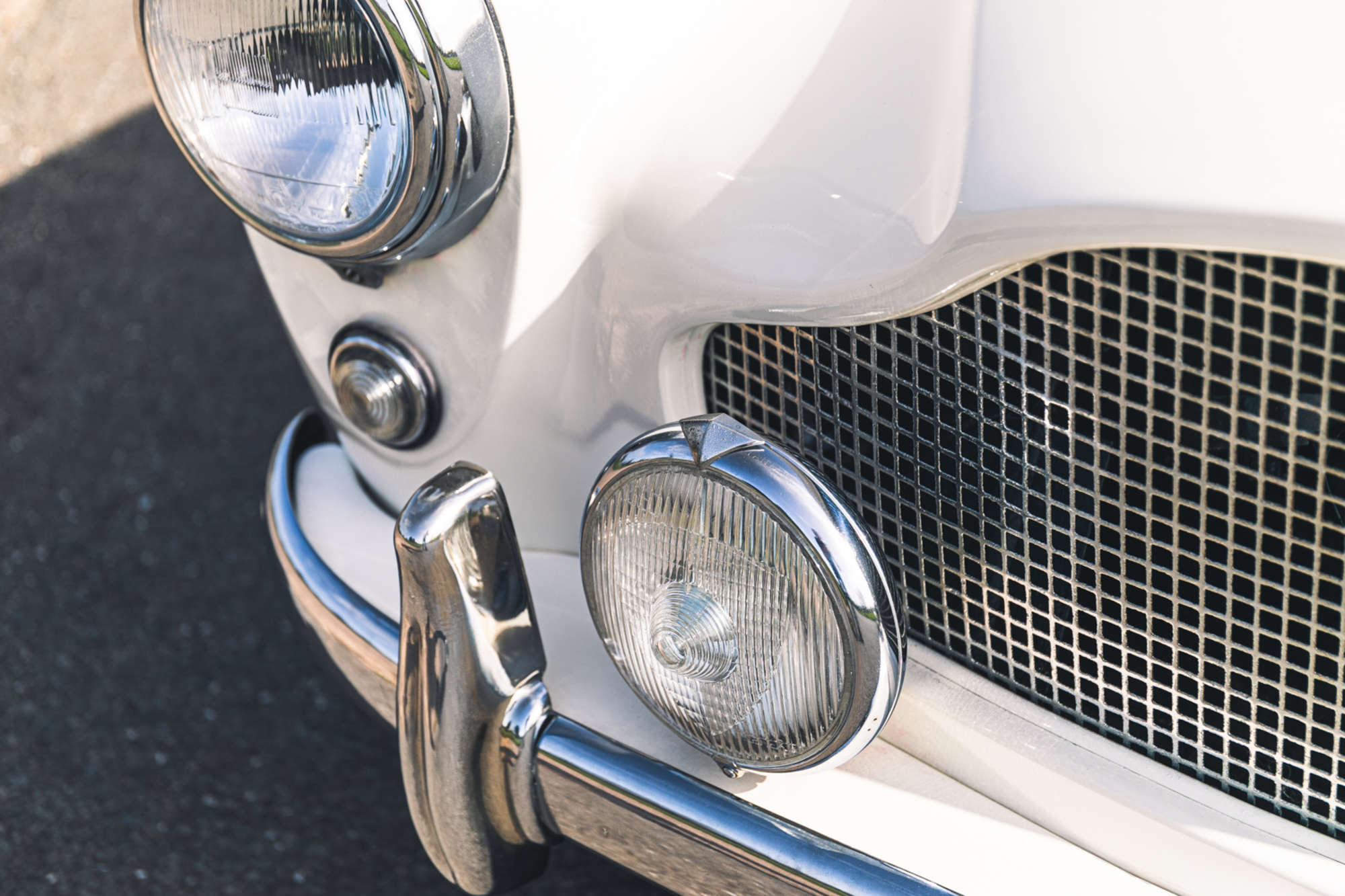 1957 Aston Martin DB2/4 Mk III Drophead Coupe-Auction Lot