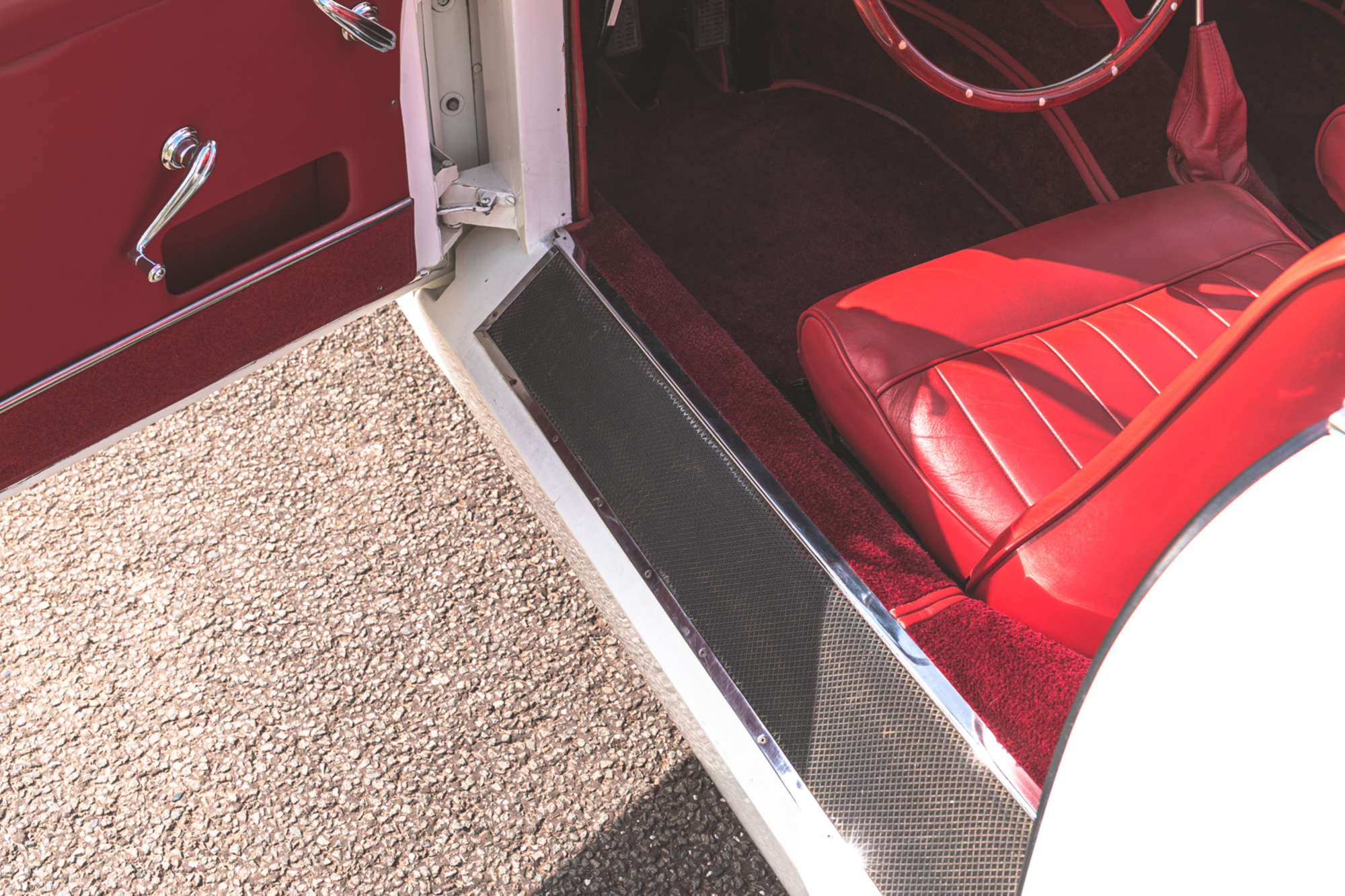 1957 Aston Martin DB2/4 Mk III Drophead Coupe-Auction Lot