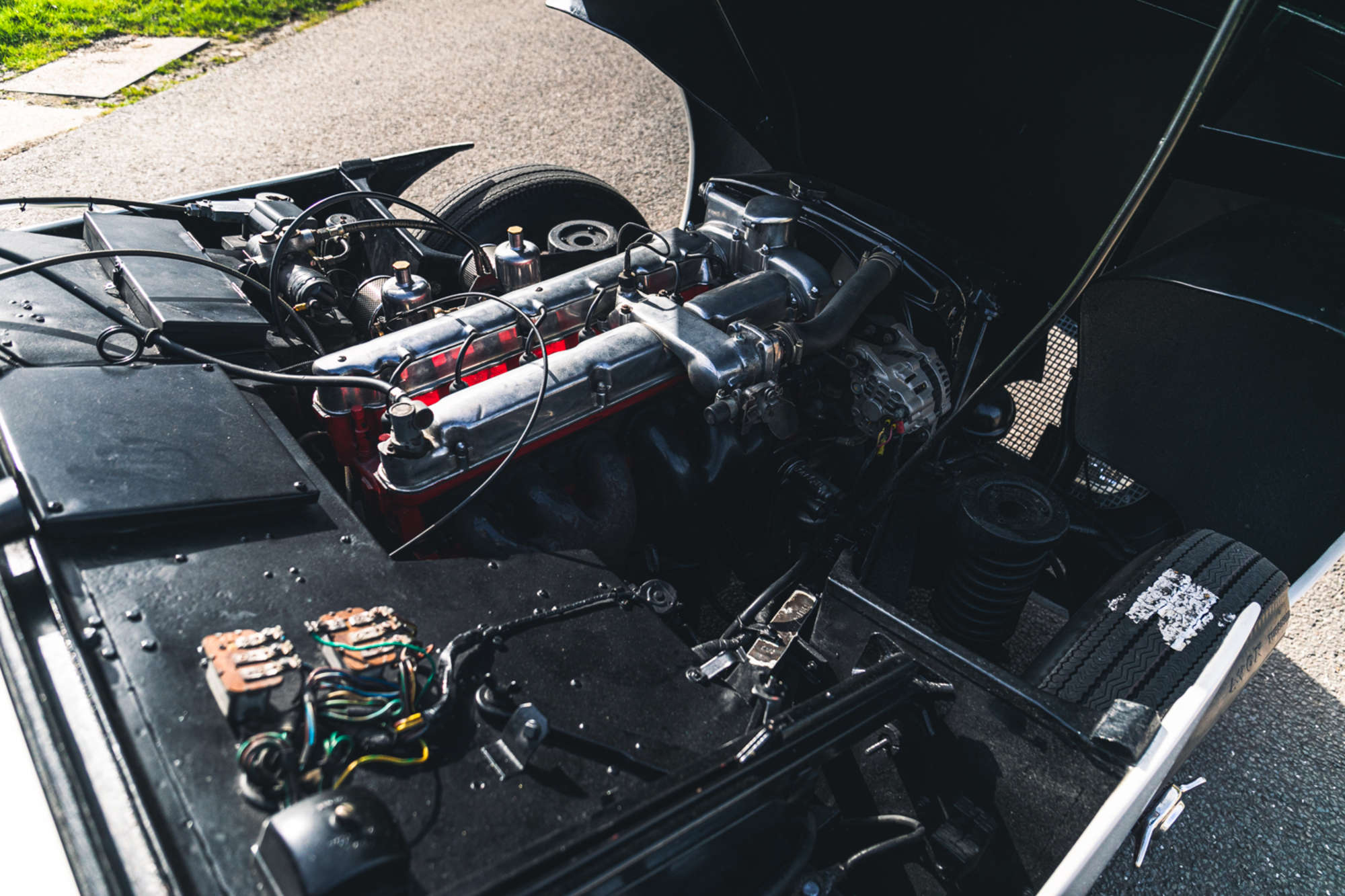 1957 Aston Martin DB2/4 Mk III Drophead Coupe-Auction Lot