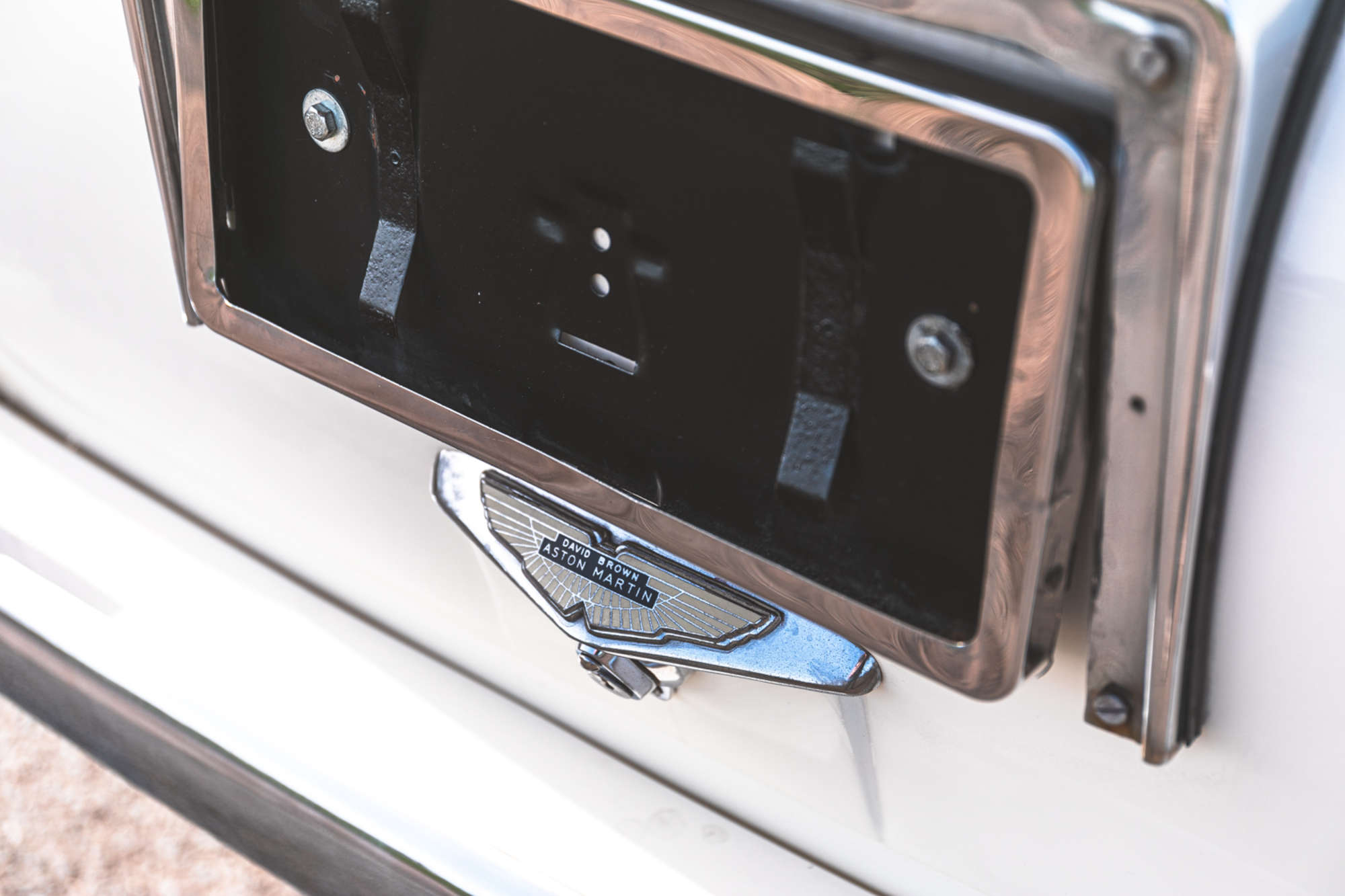 1957 Aston Martin DB2/4 Mk III Drophead Coupe-Auction Lot