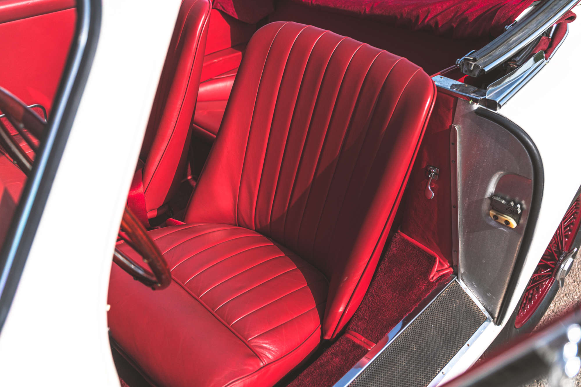 1957 Aston Martin DB2/4 Mk III Drophead Coupe-Auction Lot