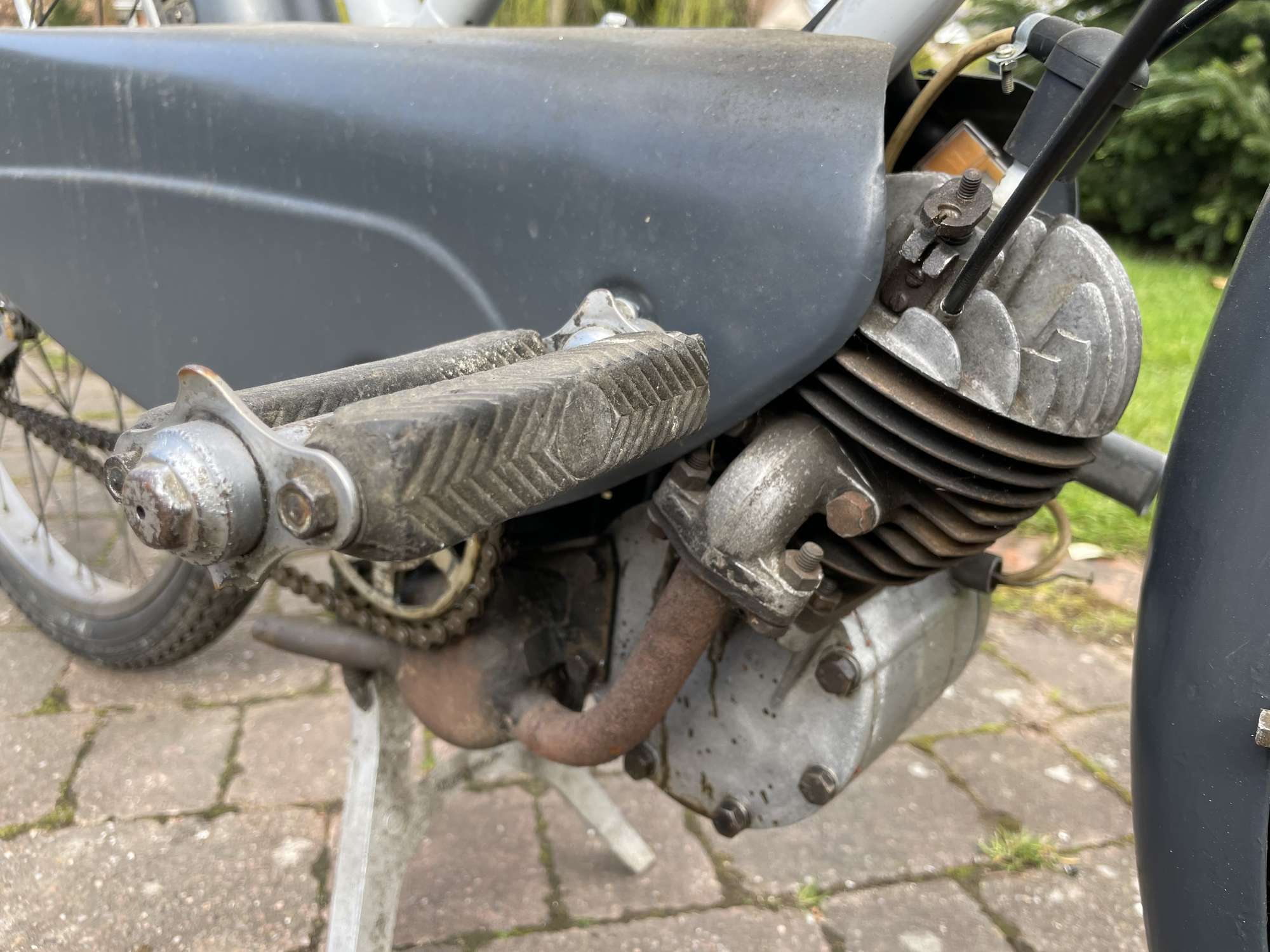 c1959 49cc Raleigh RM1-Sold