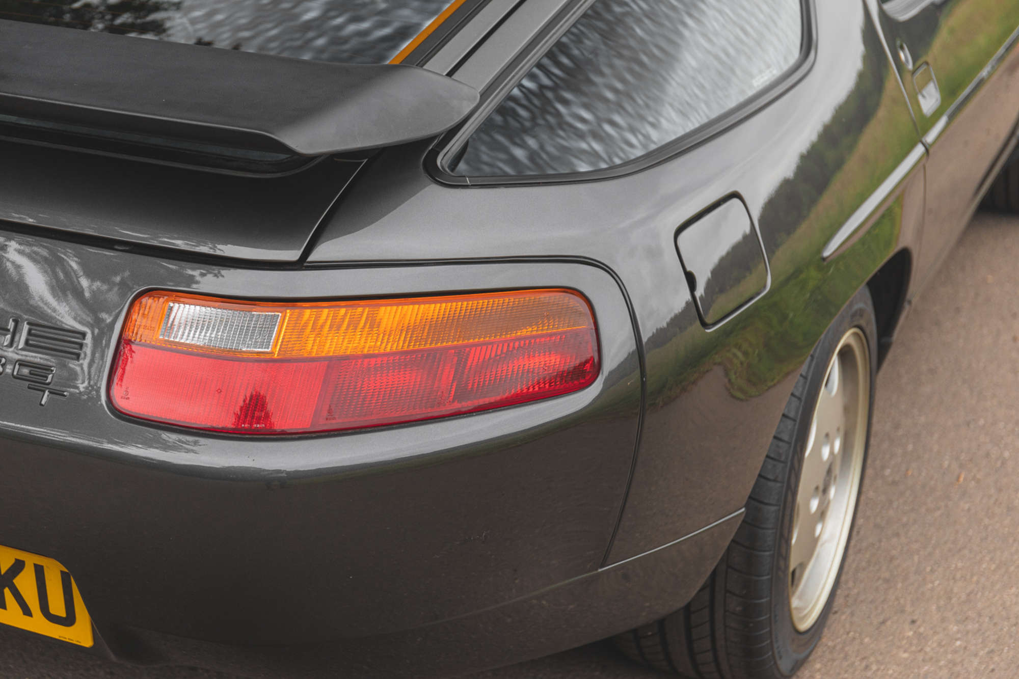 1991 Porsche 928 GT-Sold