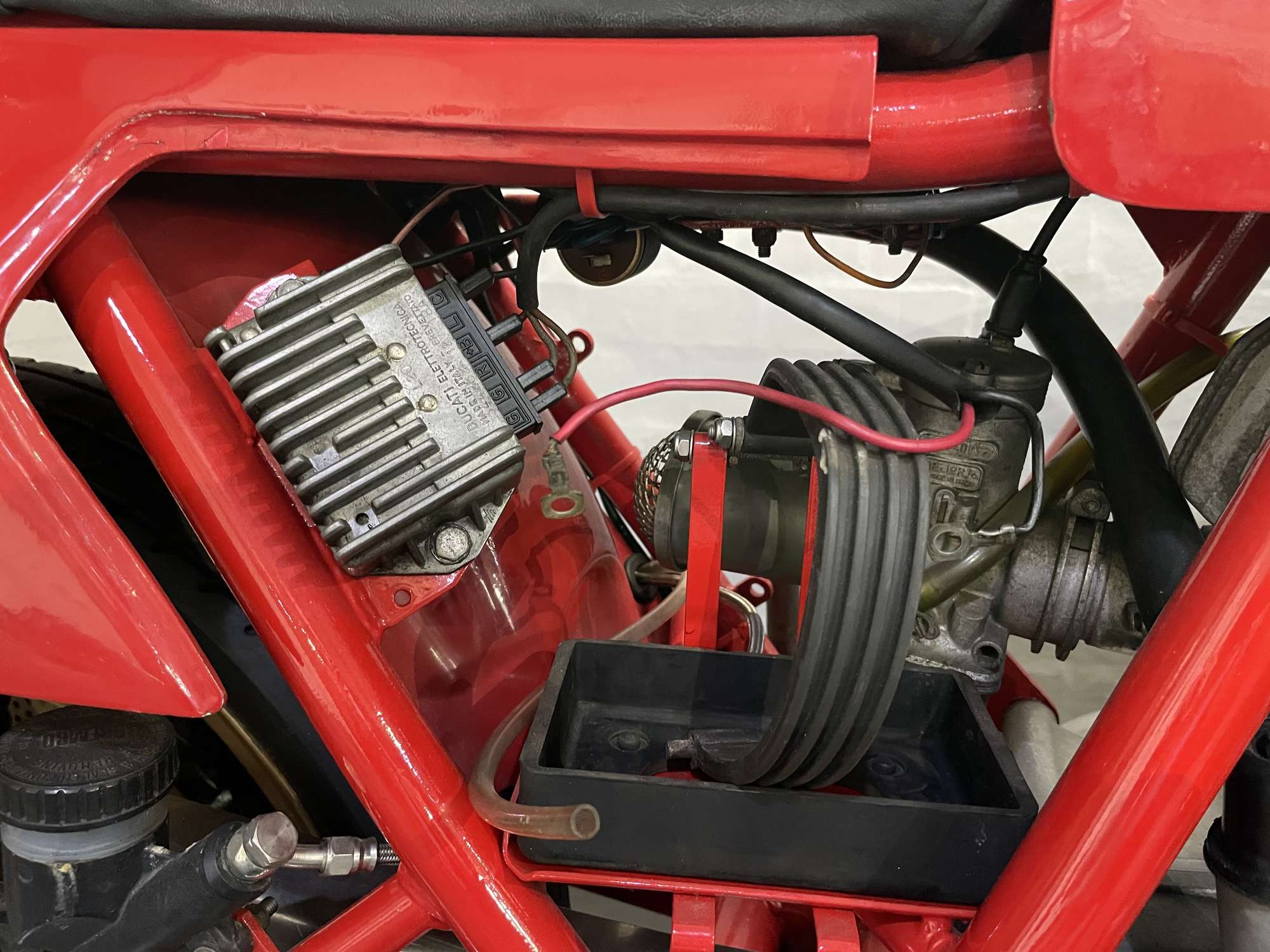 1981 Ducati 864cc Mike Hailwood Replica-Auction Lot