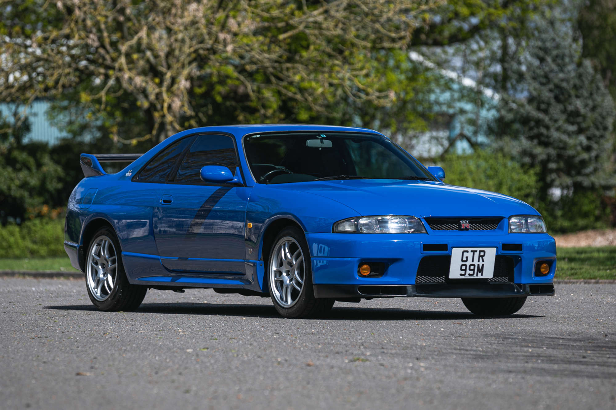 Iconic Auctioneers | 1996 Nissan Skyline R33 GT-R V-Spec LM