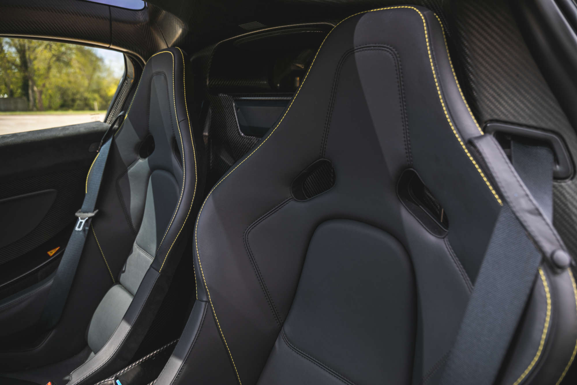 2013 McLaren P1-Auction Lot