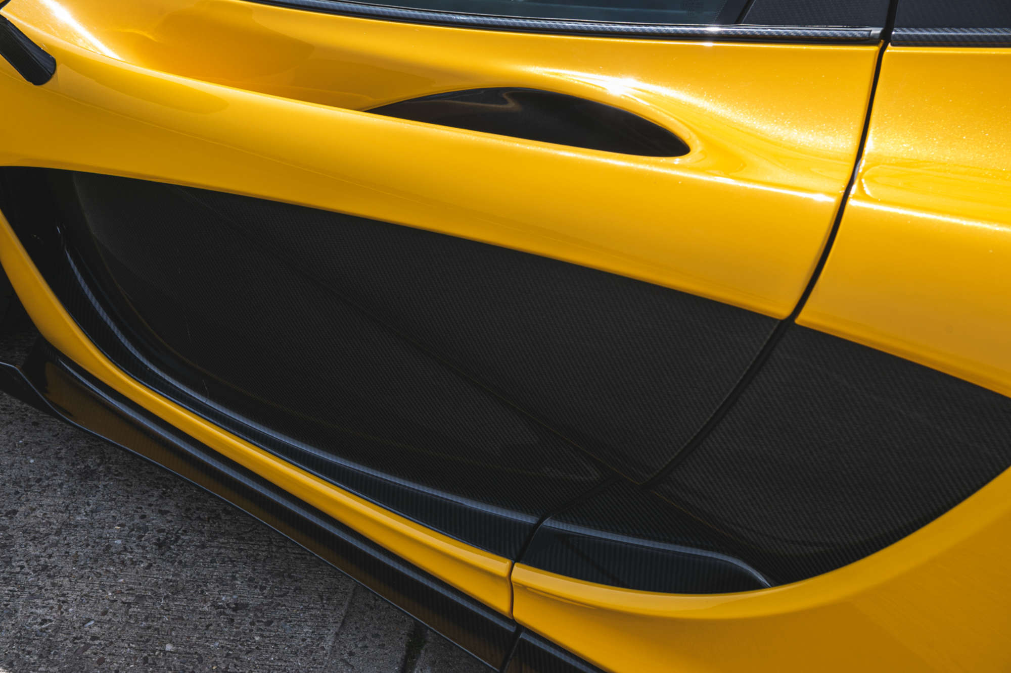 2013 McLaren P1-Auction Lot