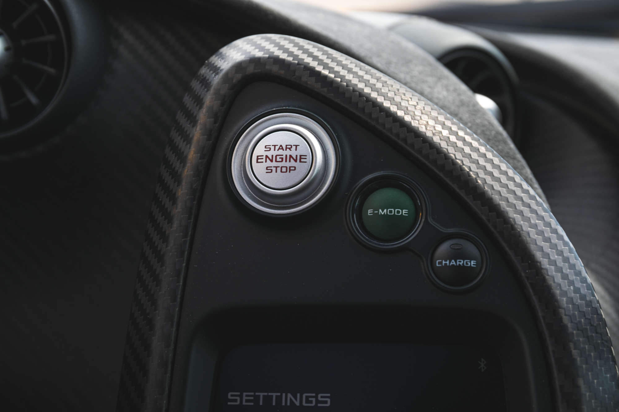 2013 McLaren P1-Auction Lot