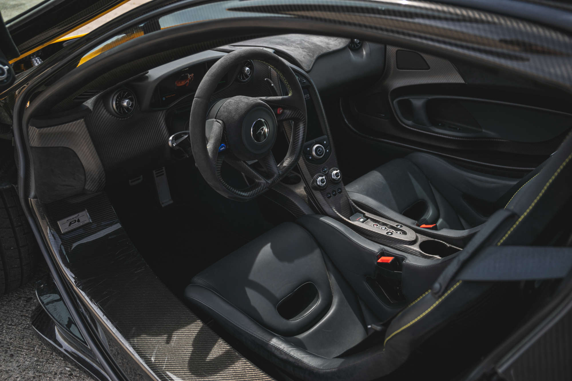 2013 McLaren P1-Auction Lot