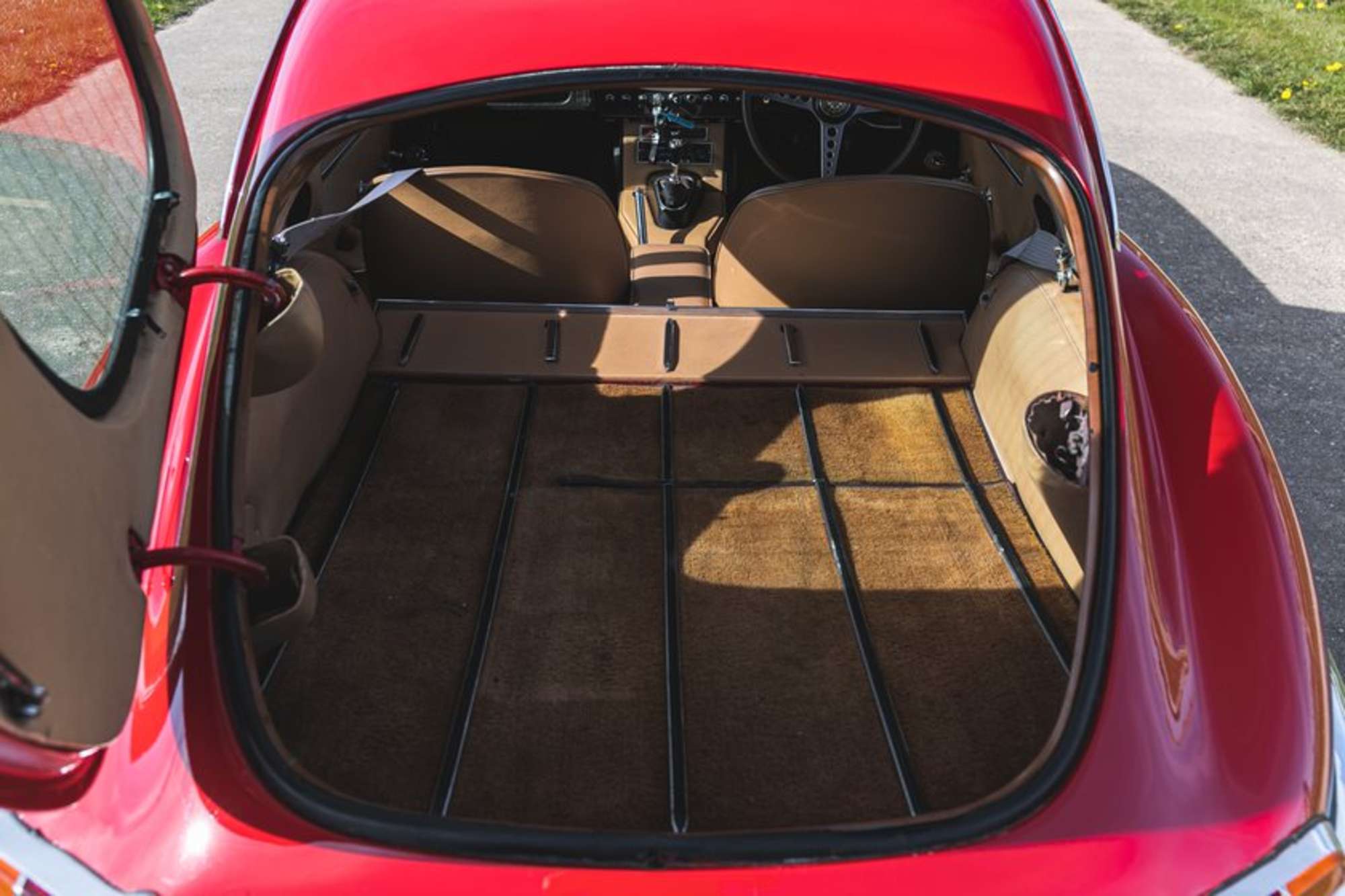 1964 Jaguar E-Type Series 1 3.8 FHC-Auction Lot