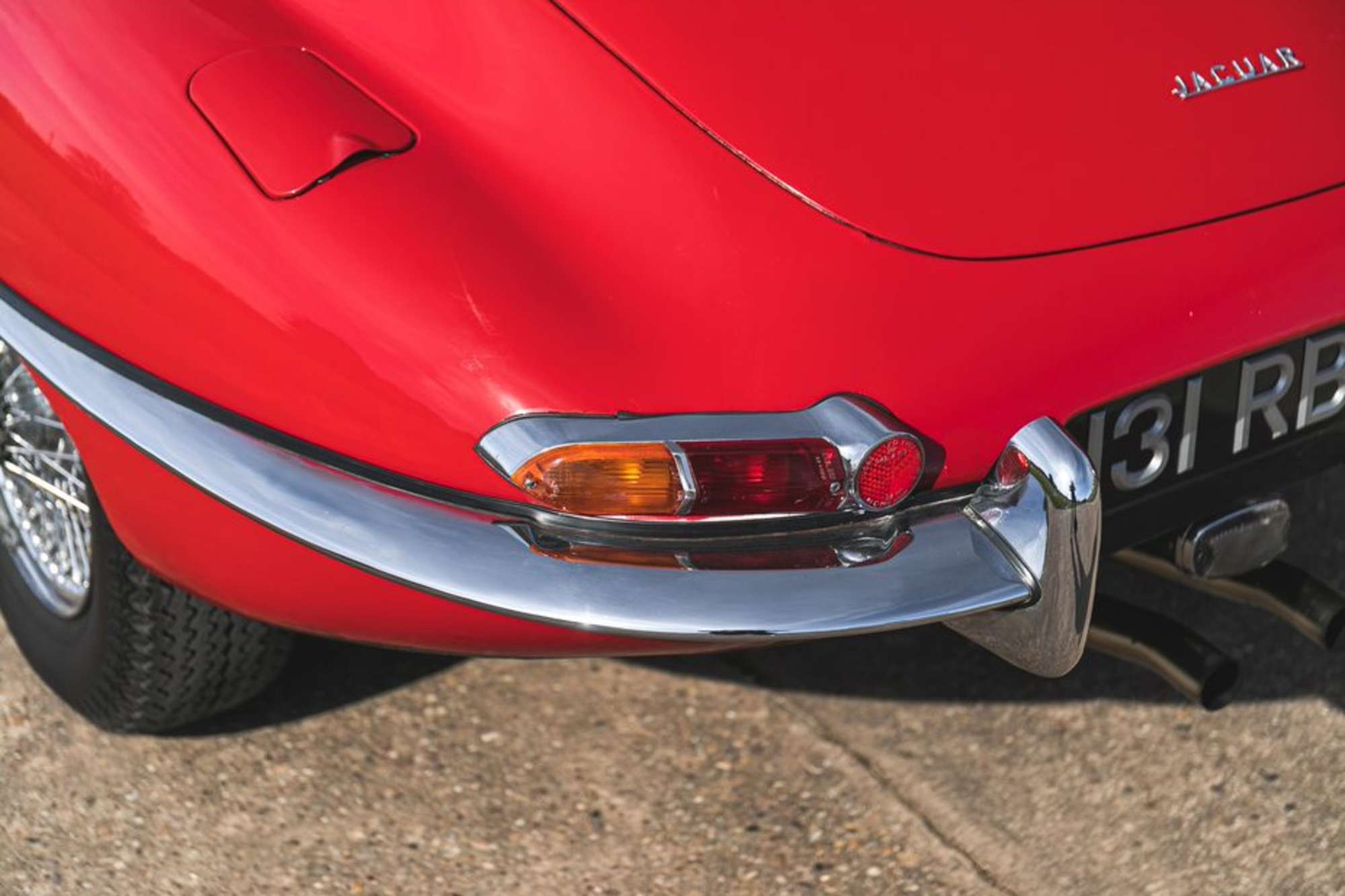 1964 Jaguar E-Type Series 1 3.8 FHC-Auction Lot
