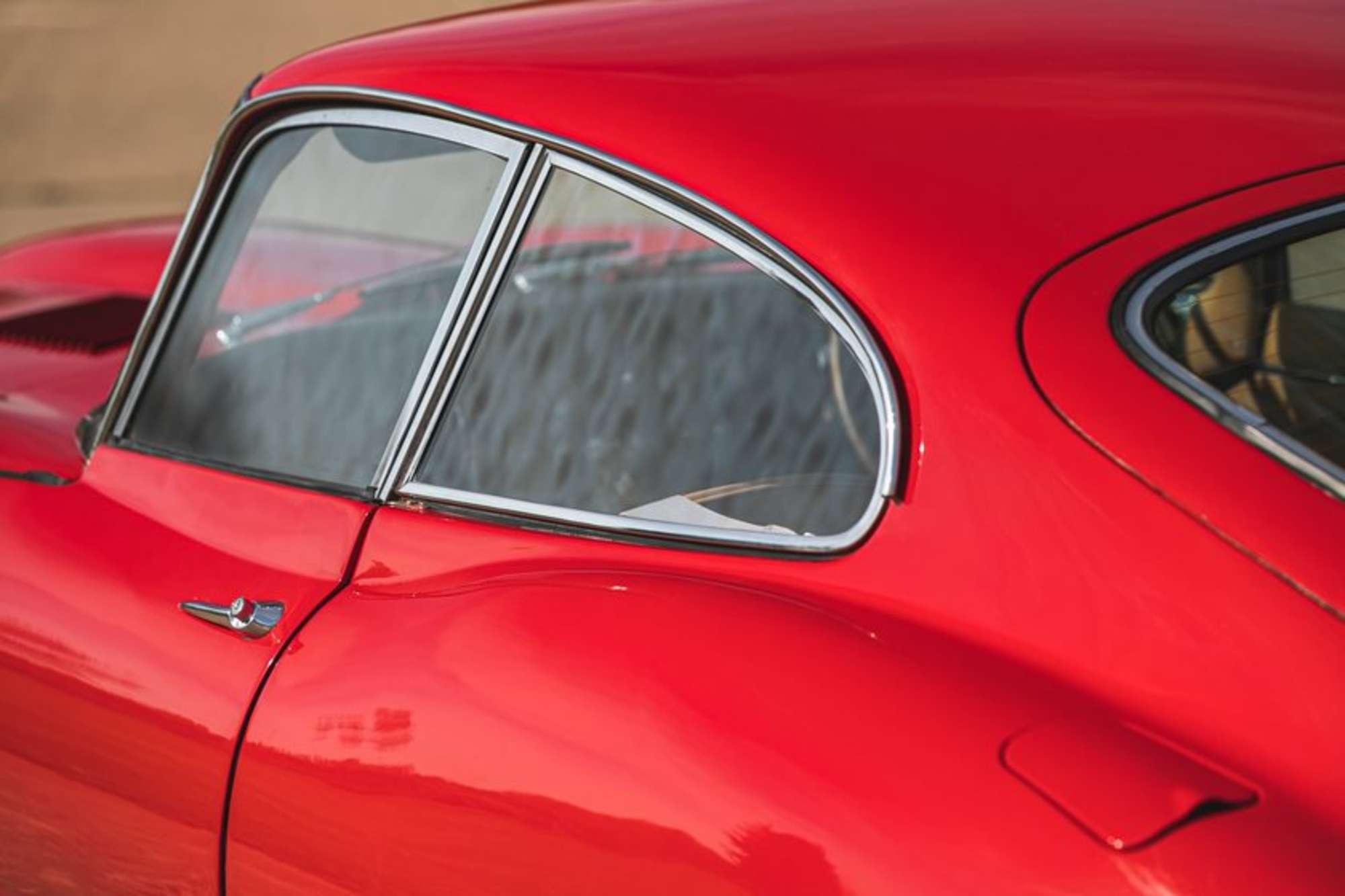 1964 Jaguar E-Type Series 1 3.8 FHC-Auction Lot
