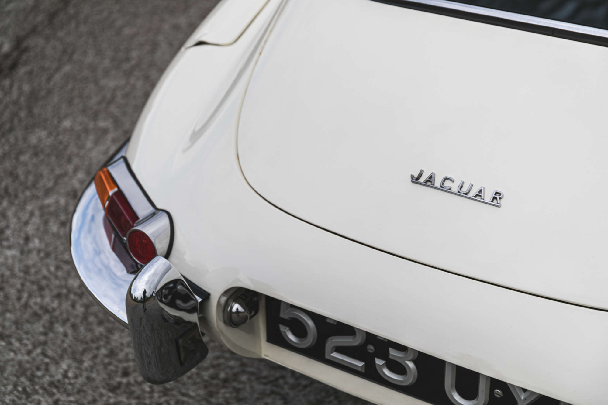 1961 Jaguar E-Type Series 1 3.8 FHC Flat Floor LHD-Auction Lot