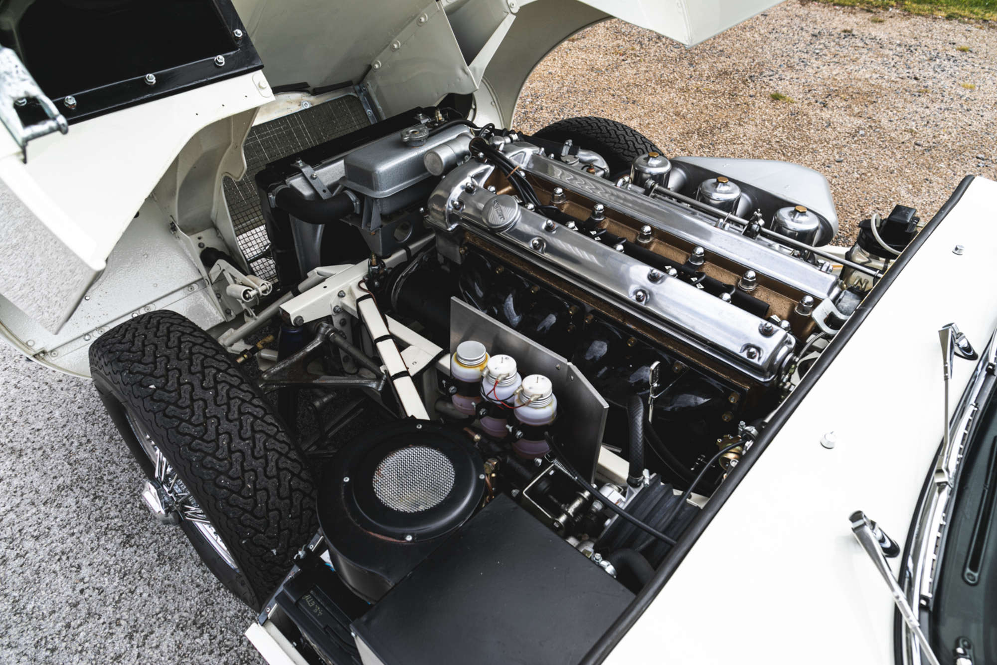 1961 Jaguar E-Type Series 1 3.8 FHC Flat Floor LHD-Auction Lot