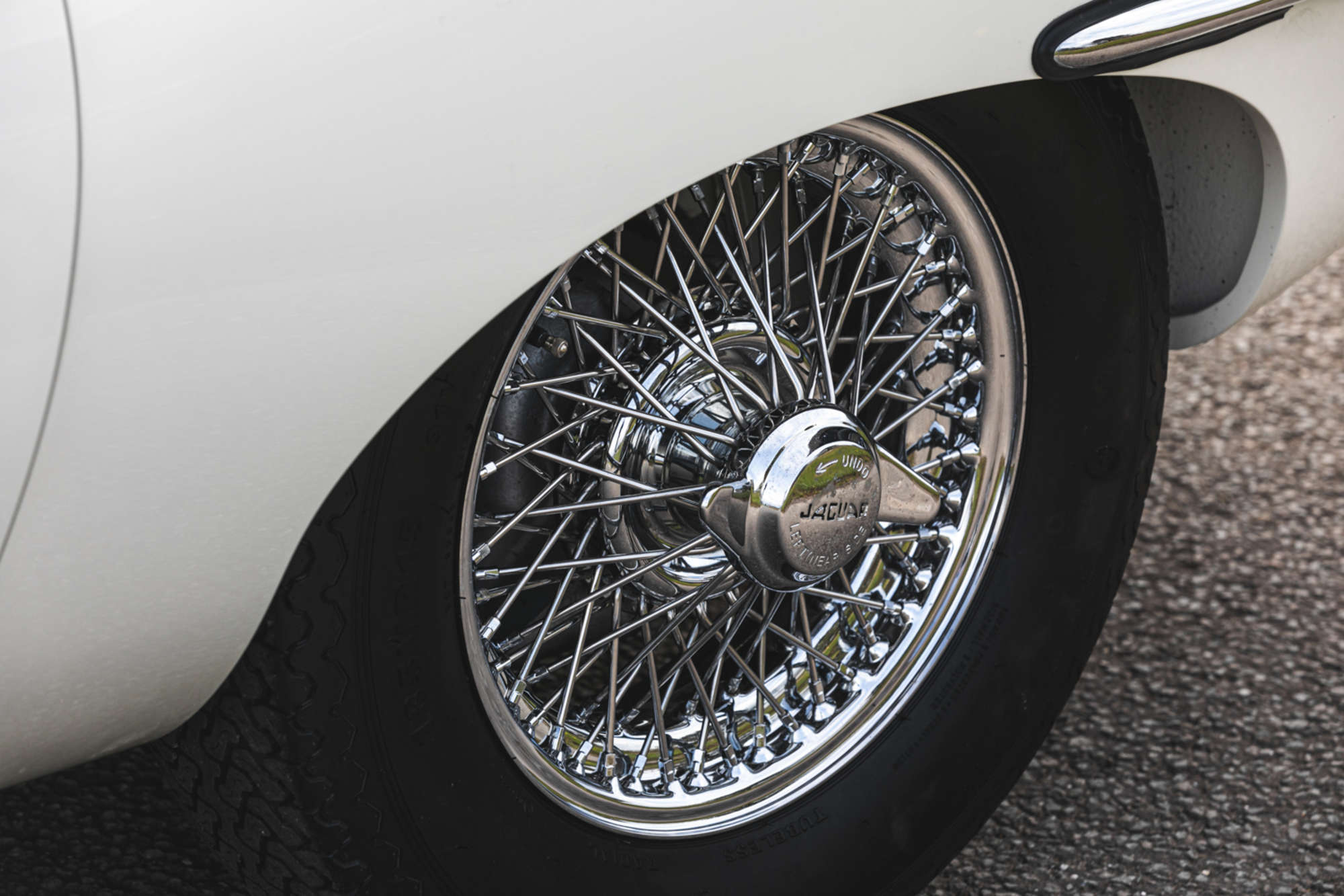 1961 Jaguar E-Type Series 1 3.8 FHC Flat Floor LHD-Auction Lot