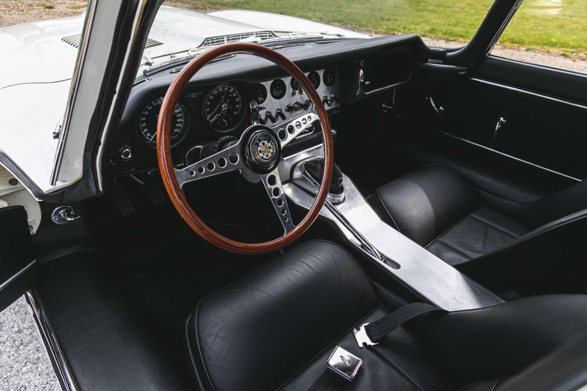 1961 Jaguar E-Type Series 1 3.8 FHC Flat Floor LHD-Auction Lot