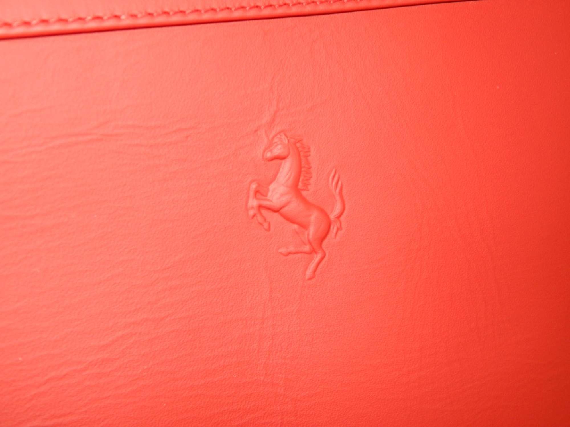 2013 - 2016 Ferrari LaFerrari 2-Piece Complete Schedoni Lugg-Auction Lot