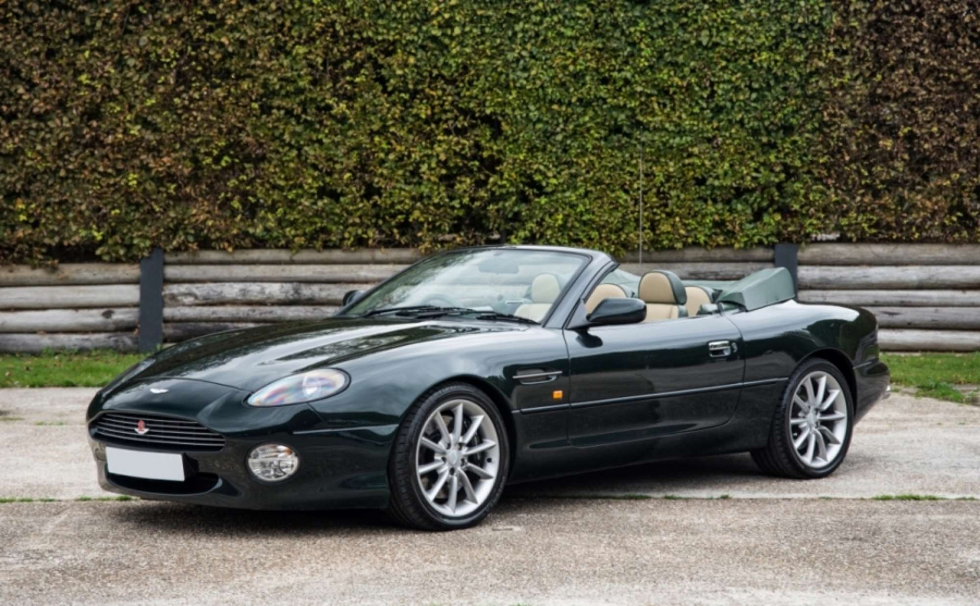 1999 Aston Martin DB7 Vantage Volante-Sold