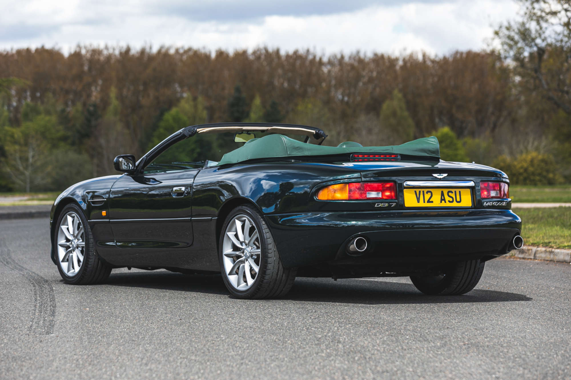 1999 Aston Martin DB7 Vantage Volante-Sold
