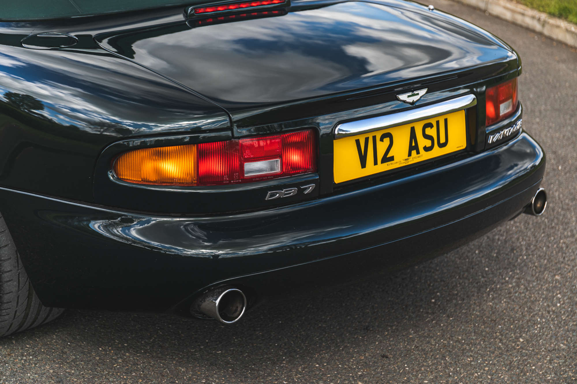 1999 Aston Martin DB7 Vantage Volante-Sold