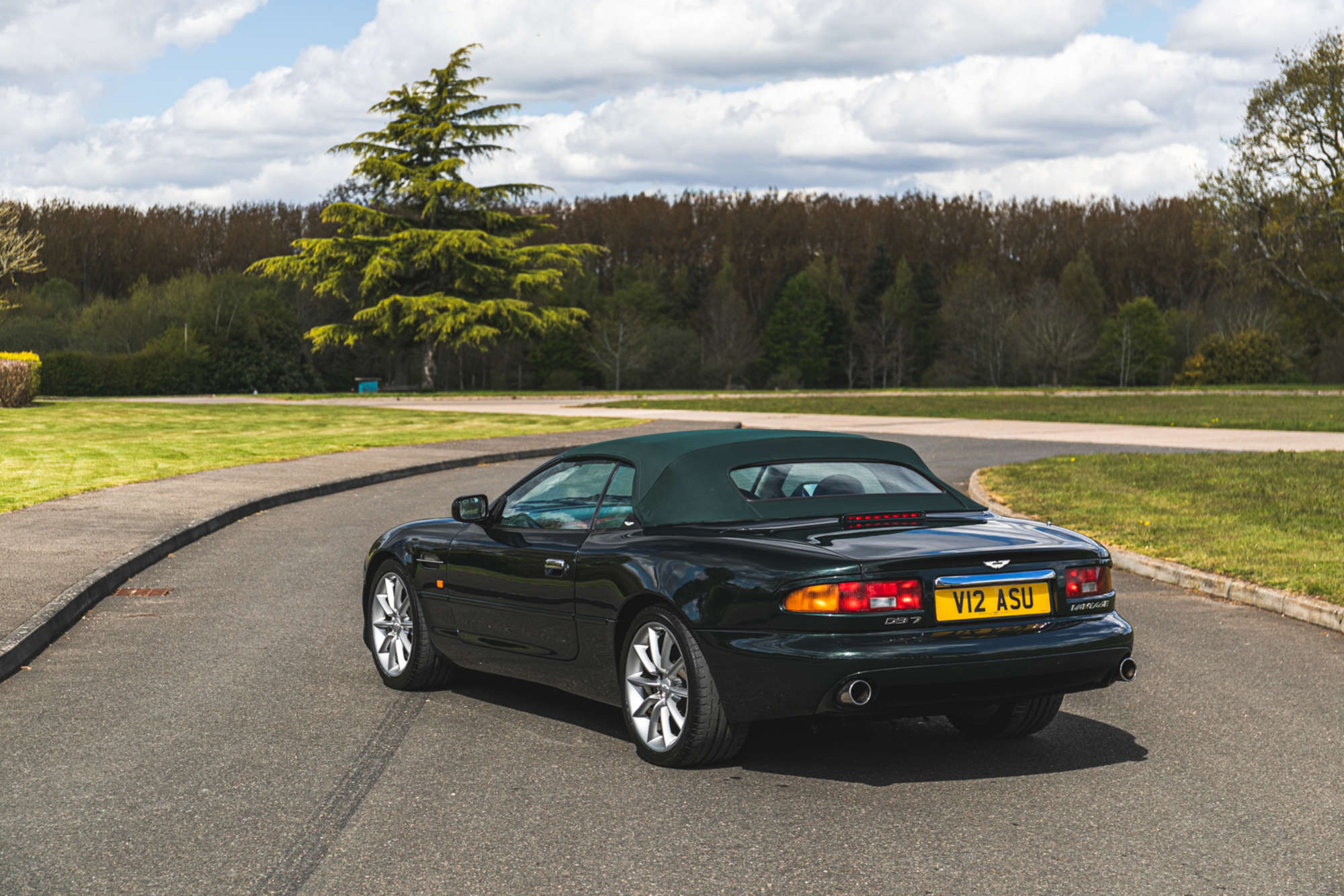 1999 Aston Martin DB7 Vantage Volante-Sold