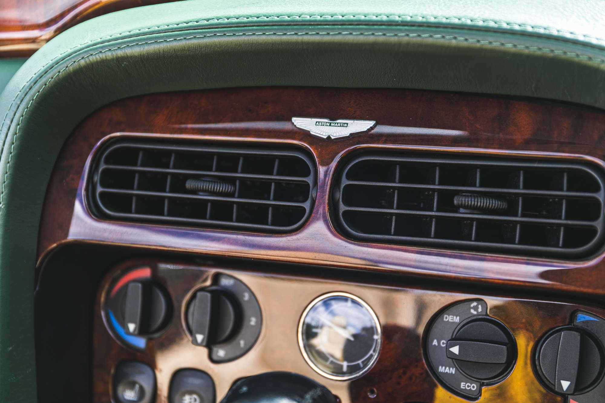 1999 Aston Martin DB7 Vantage Volante-Sold