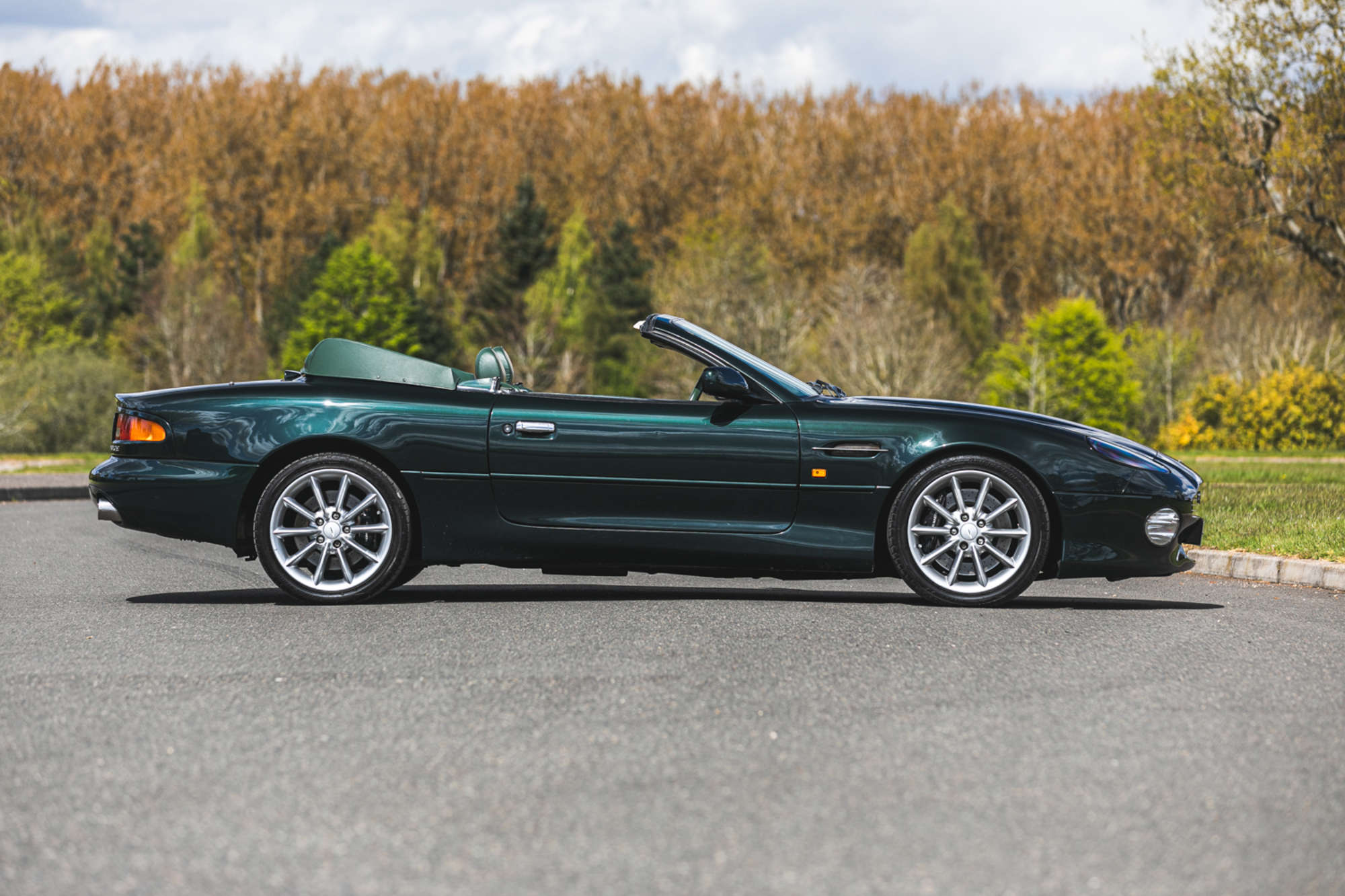 1999 Aston Martin DB7 Vantage Volante-Sold