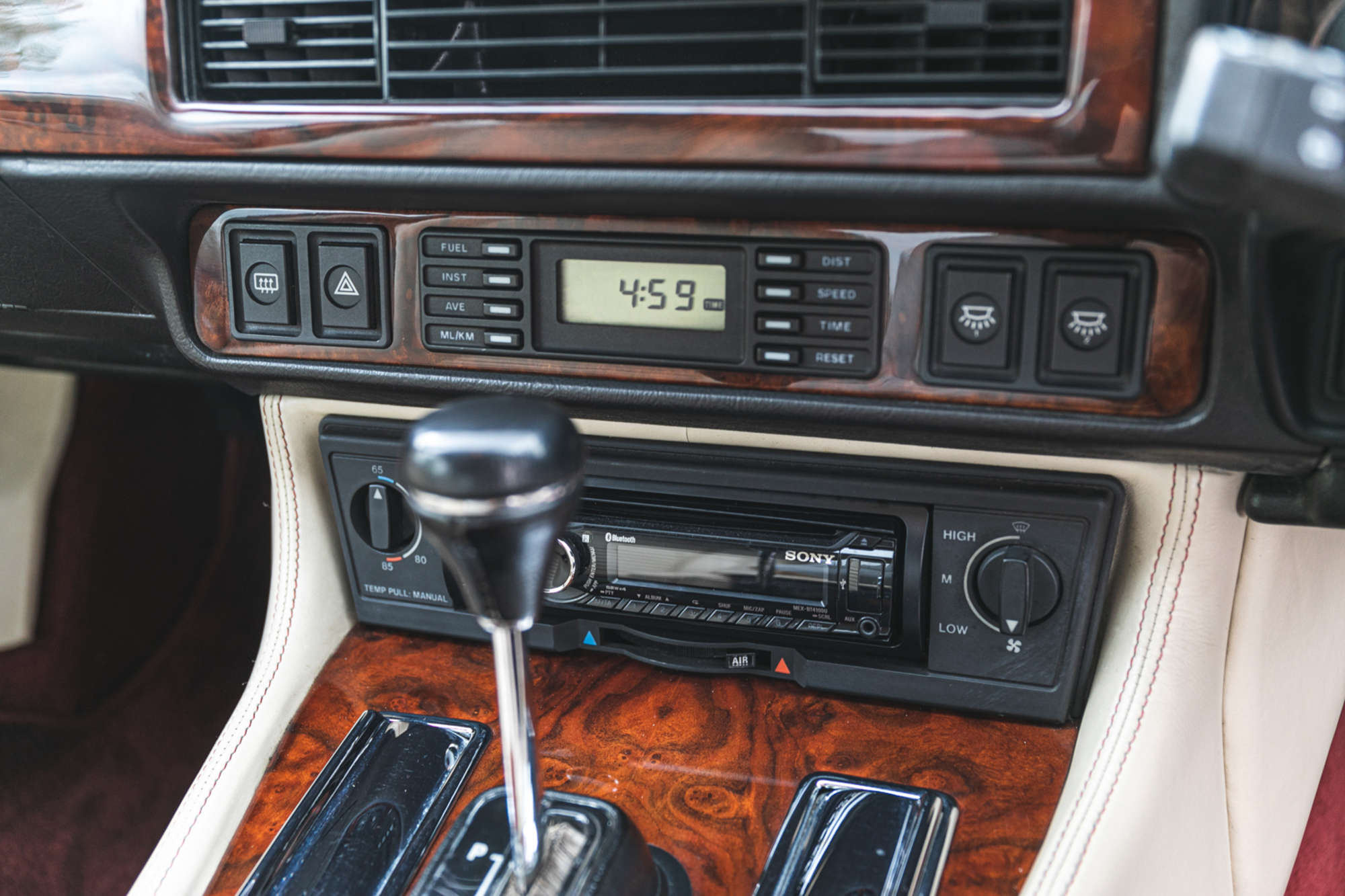 1992 JaguarSport XJR-S 6.0-litre-Sold